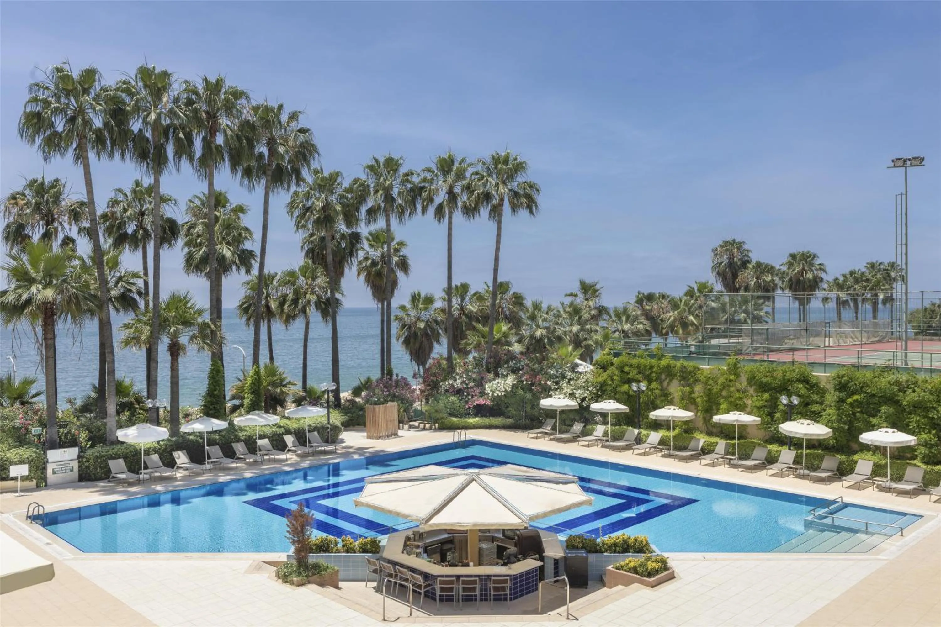 Pool view in Mersin HiltonSA