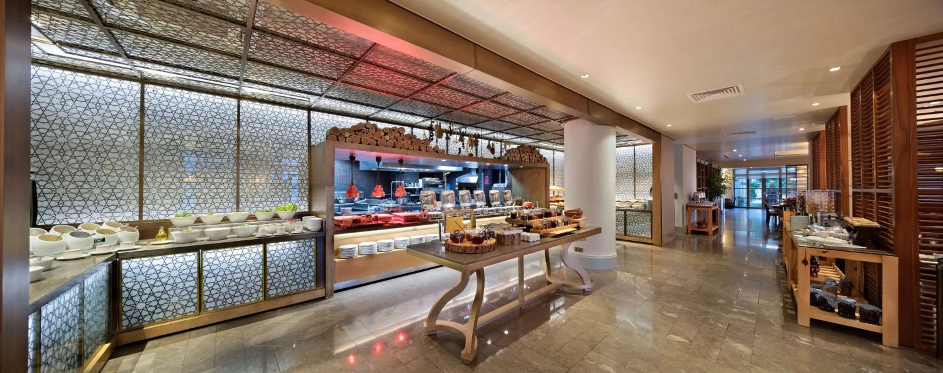 Breakfast in Mersin HiltonSA