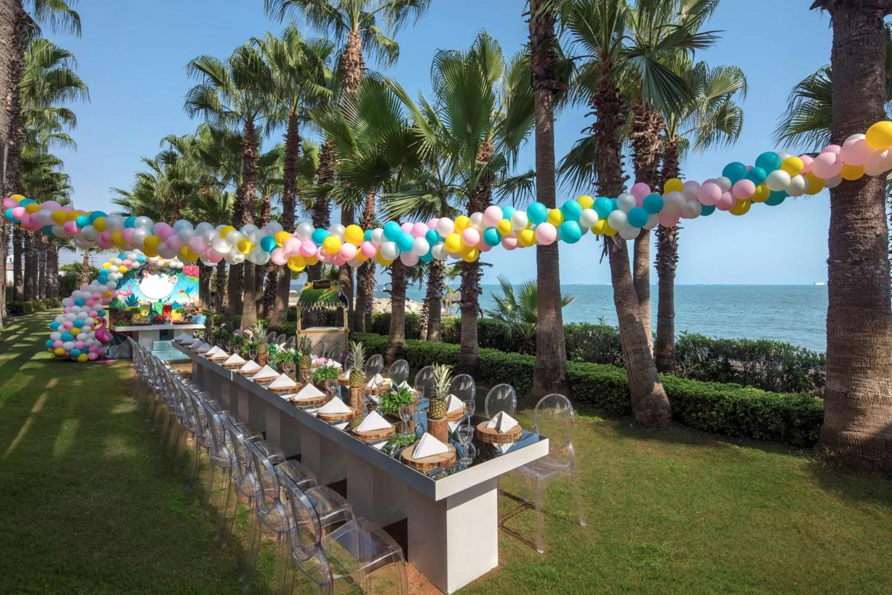 Dining area in Mersin HiltonSA