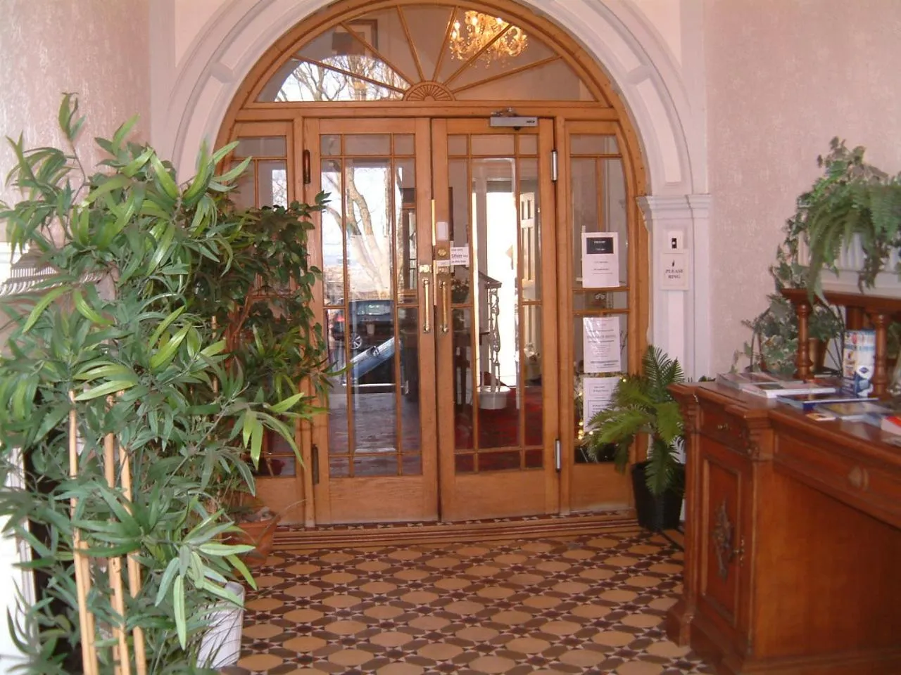 Facade/entrance in Terrace hotel