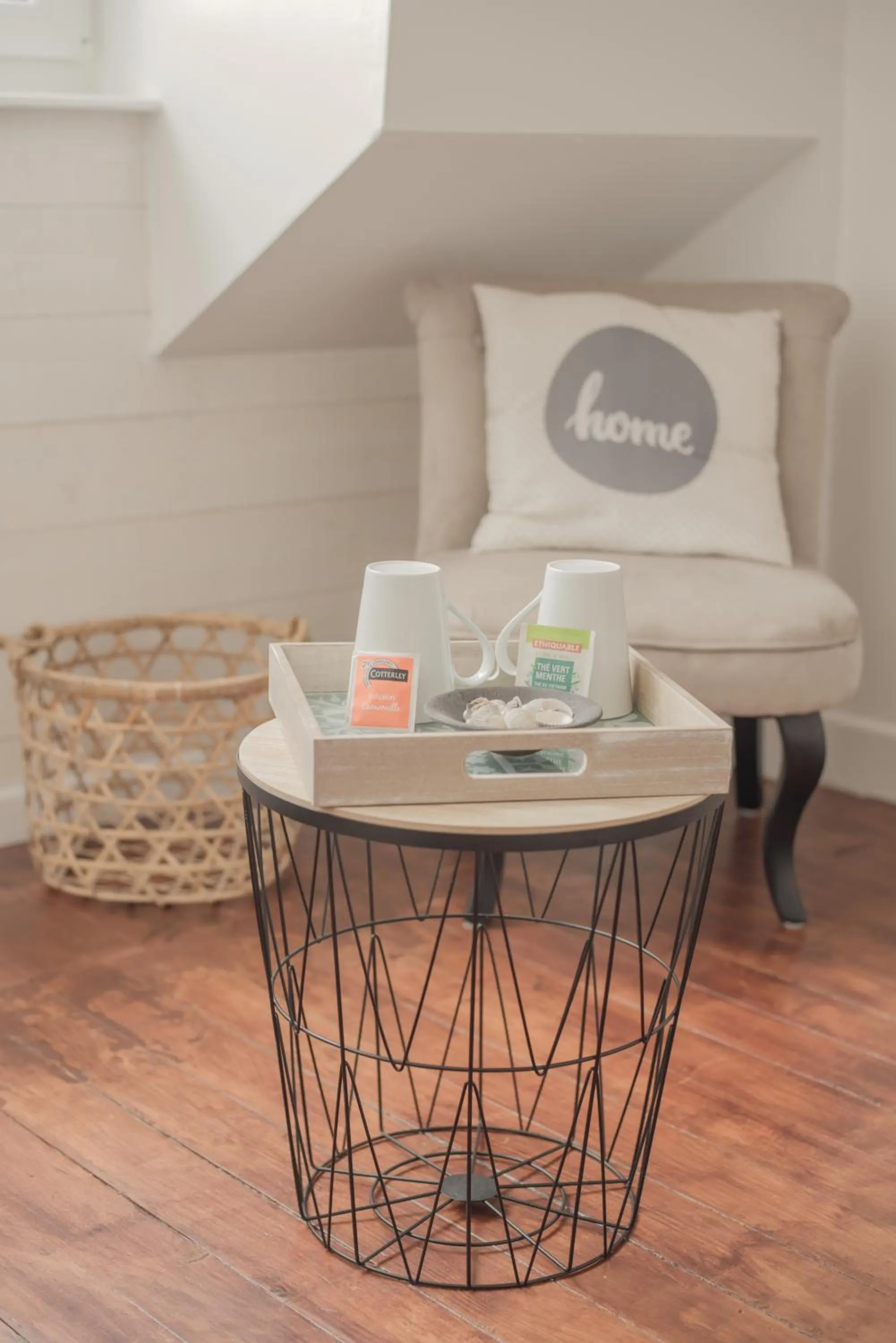 Coffee/tea facilities in Les Chambres d'Hôtes de la Mer