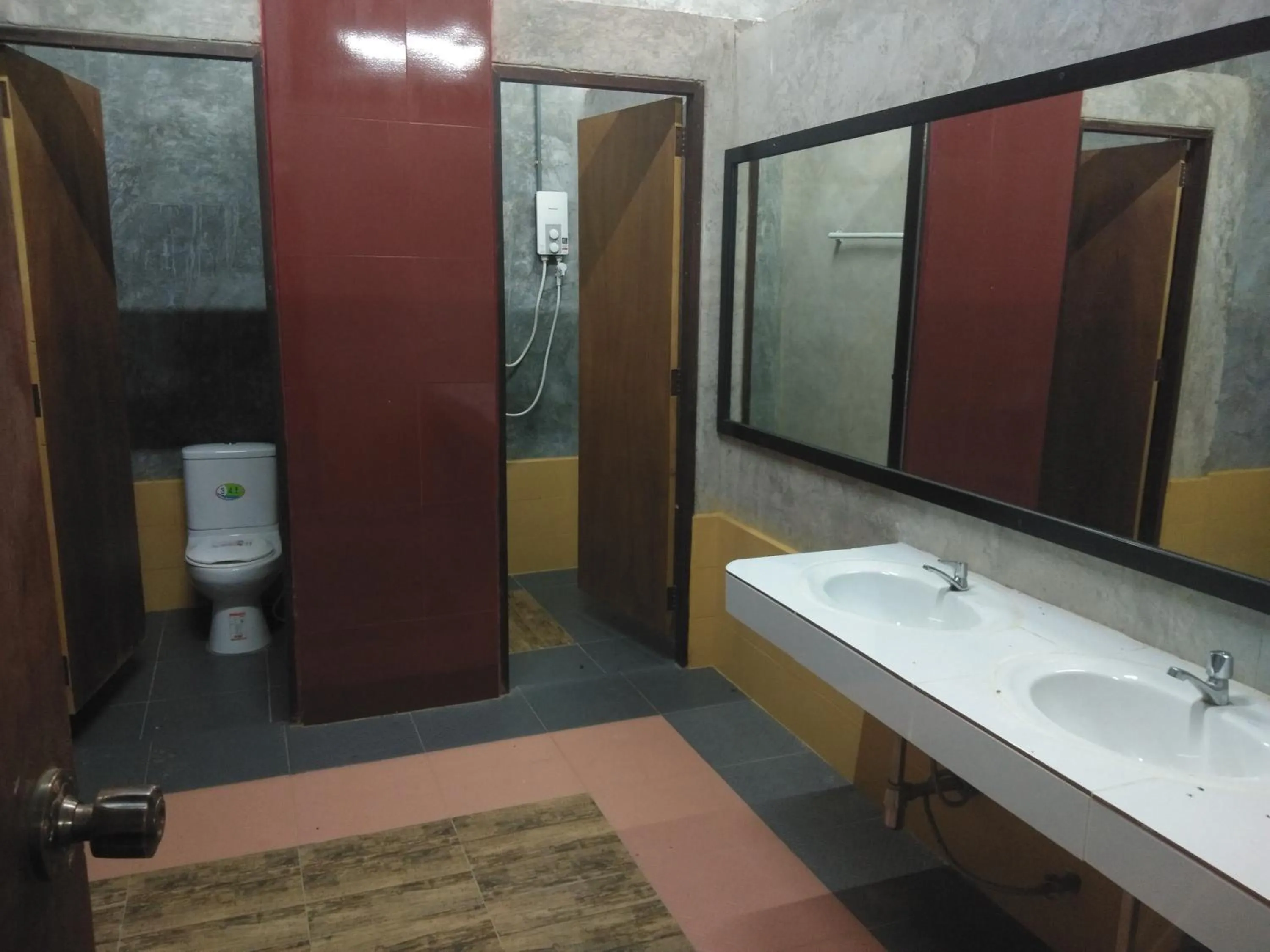 Bathroom in Boutique Raft Resort, River Kwai