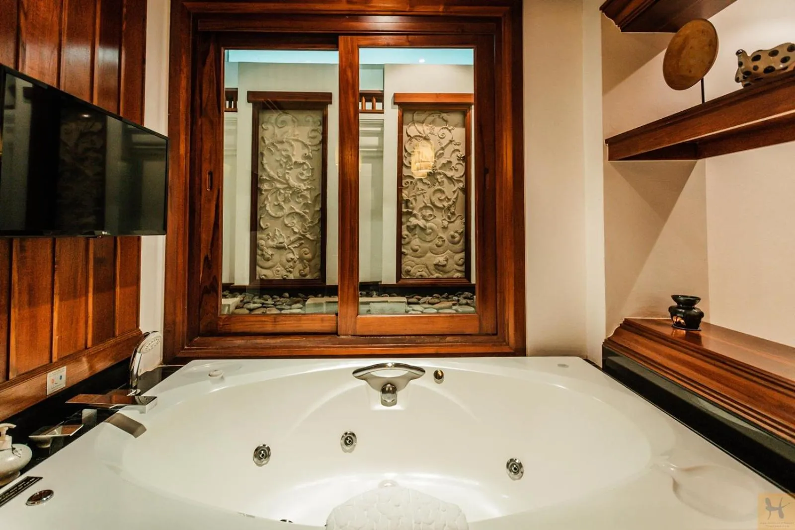 Bathroom in RatiLanna Riverside Spa Resort