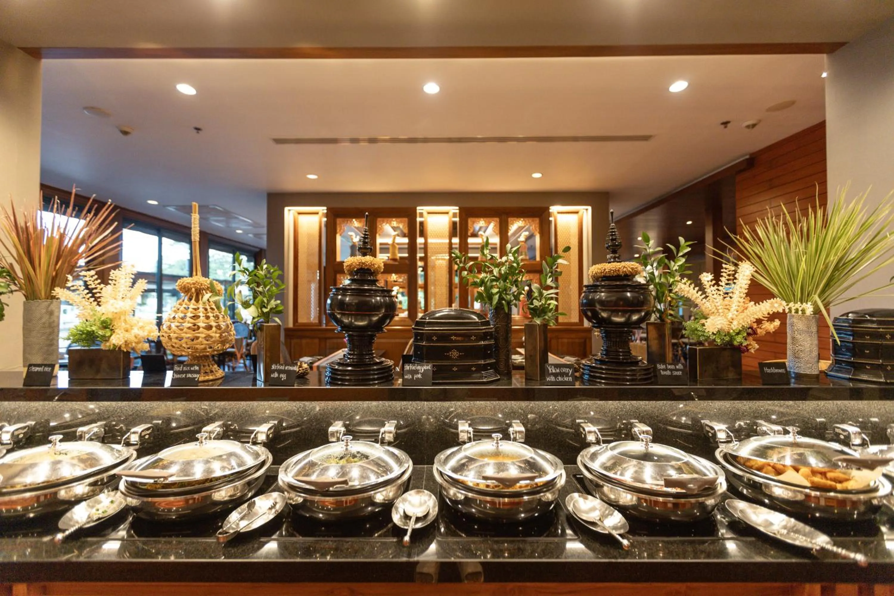 Restaurant/places to eat in RatiLanna Riverside Spa Resort