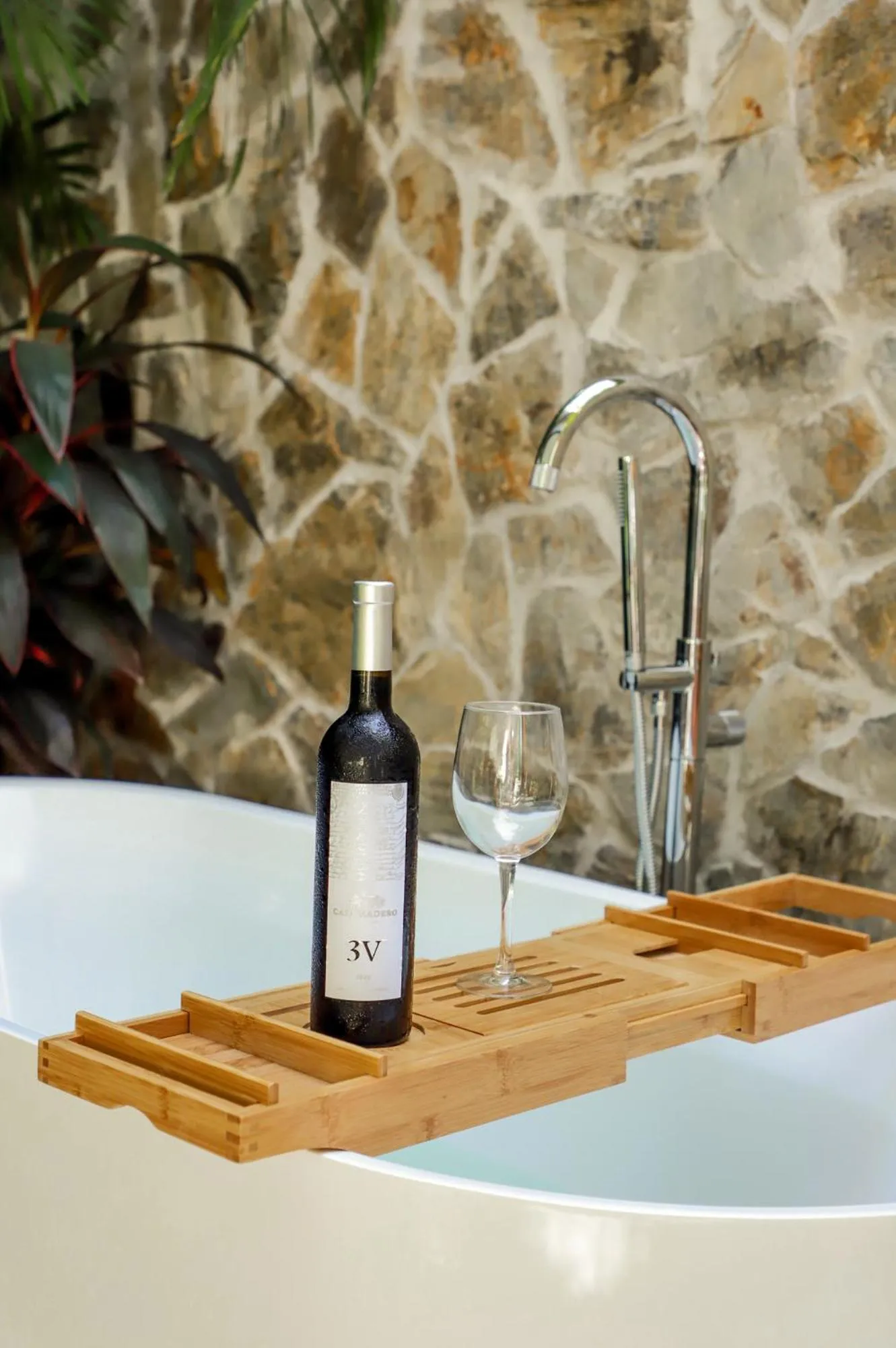 Bath in San Trópico Boutique Hotel & Peaceful Escape