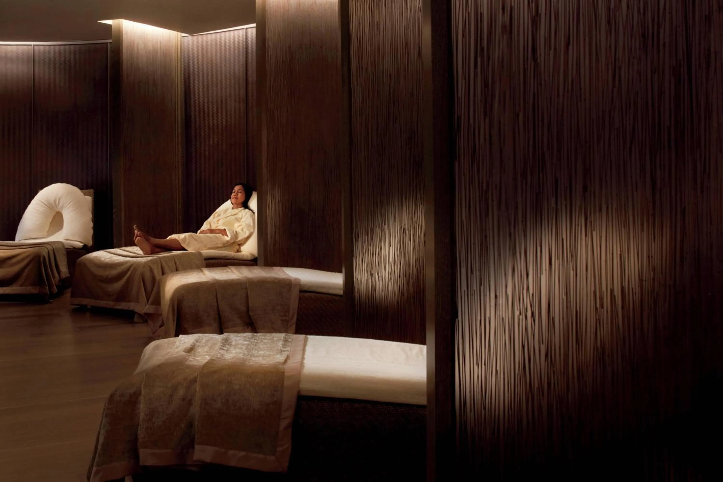 Lounge or bar in Phulay Bay, a Ritz-Carlton Reserve