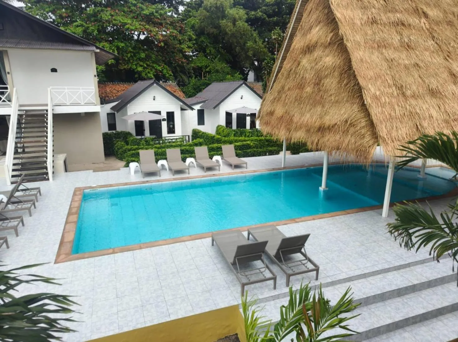 Swimming pool in Milky Bay Resort