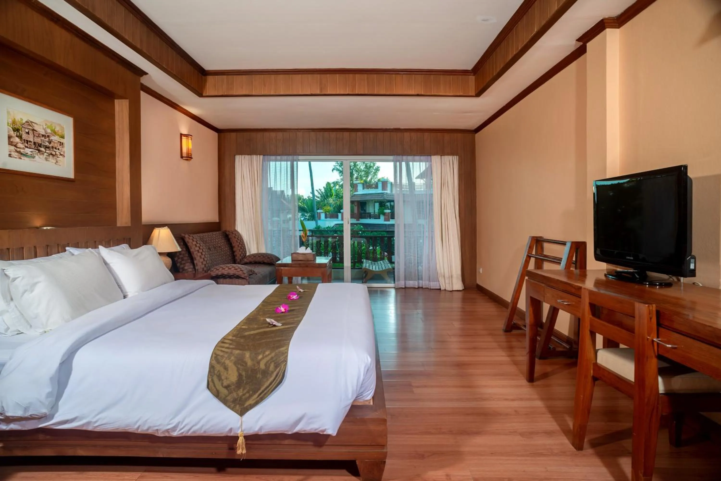 Bedroom, Bed in Aloha Resort