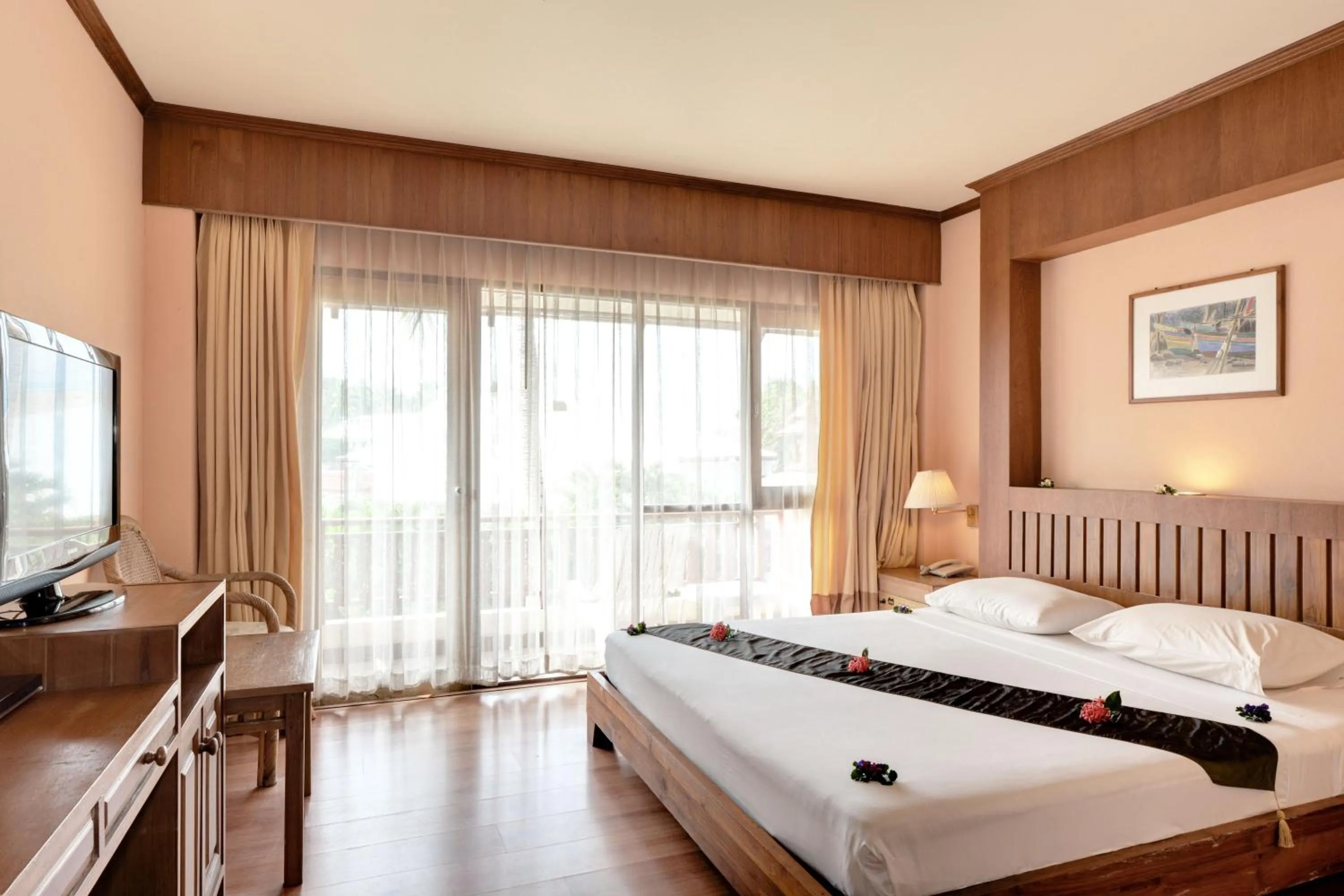 Day, Bed in Aloha Resort