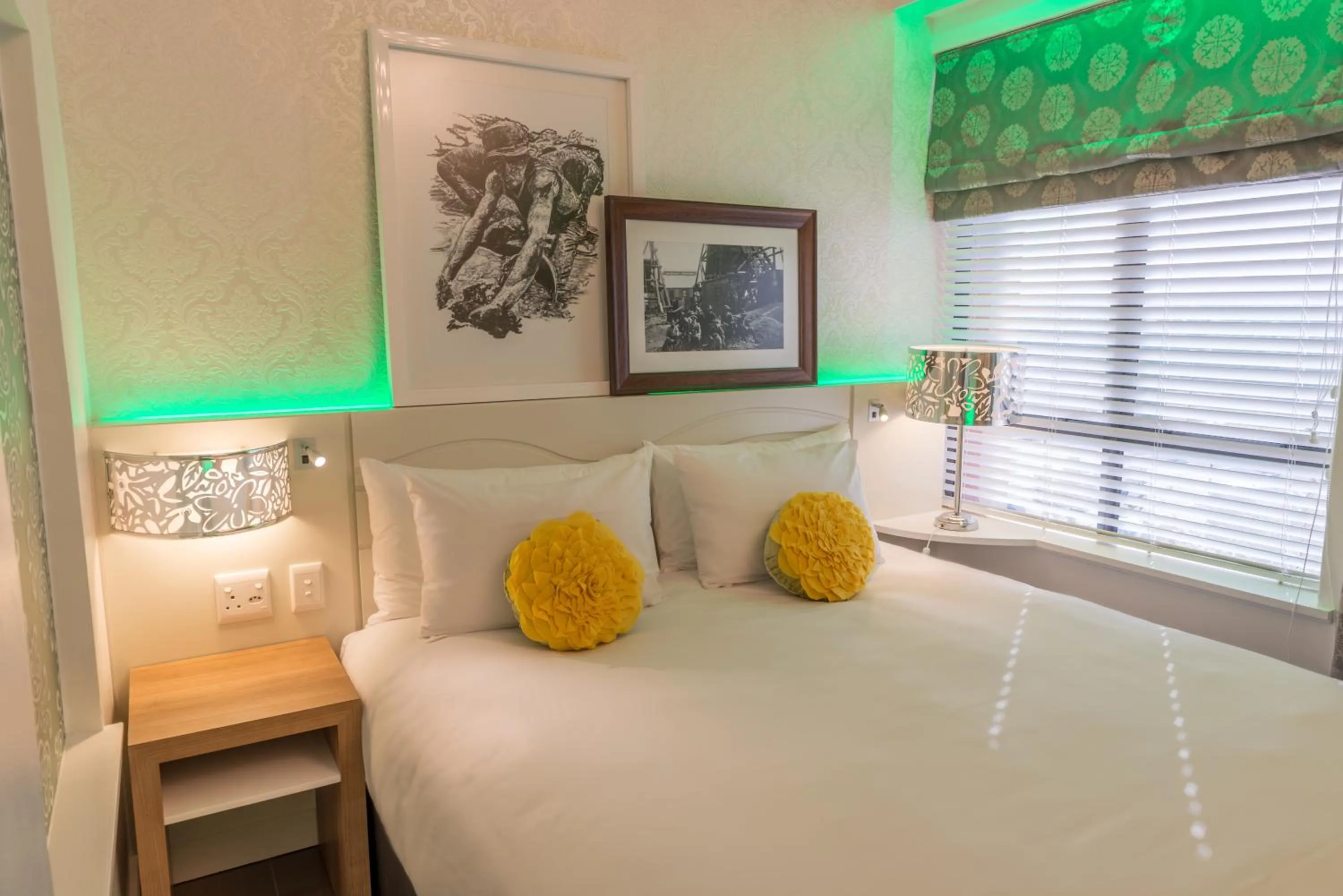 Photo of the whole room in Peermont Metcourt - Thaba Moshate