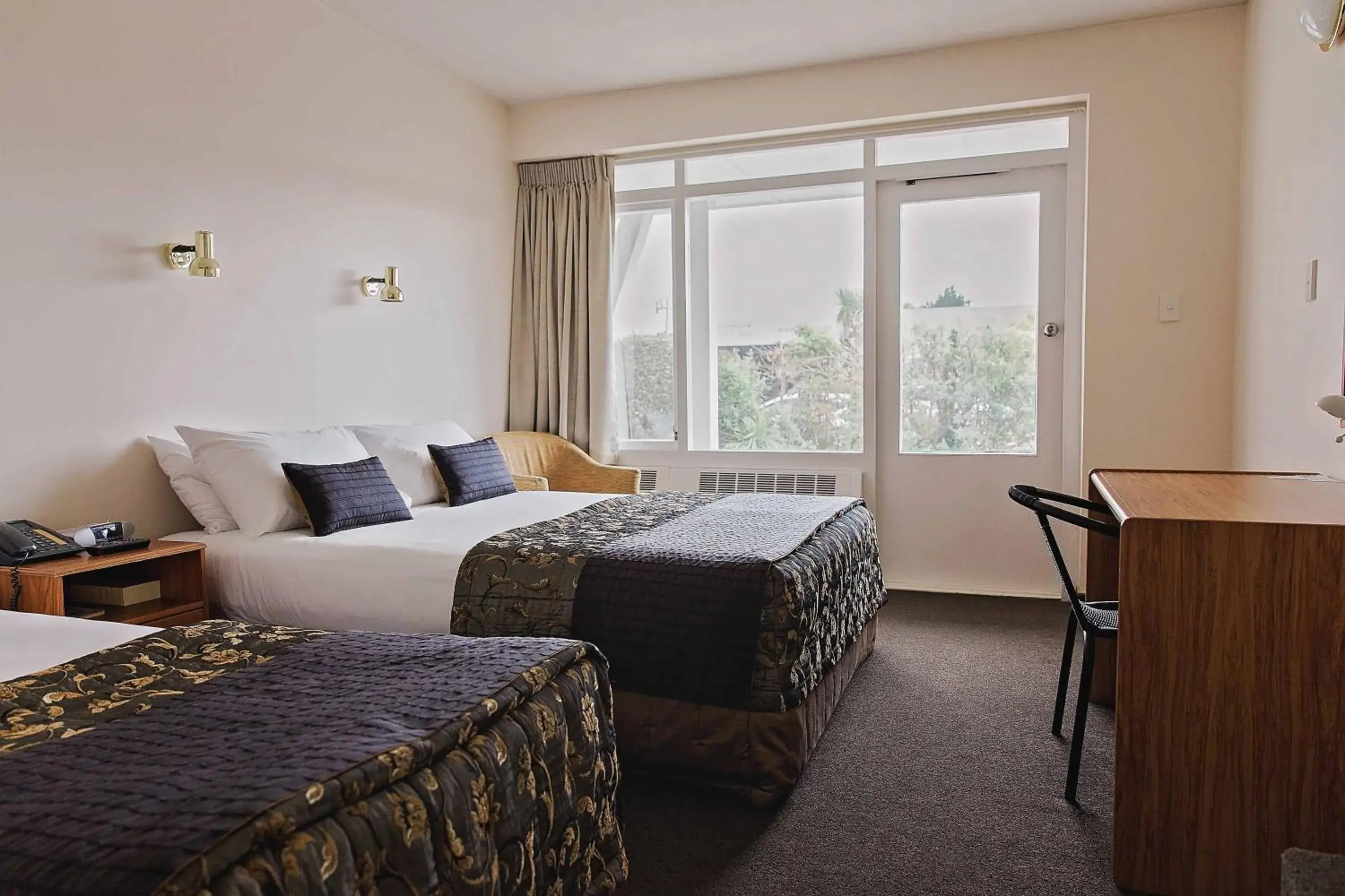 The Westport Hotel The Westport Hotel