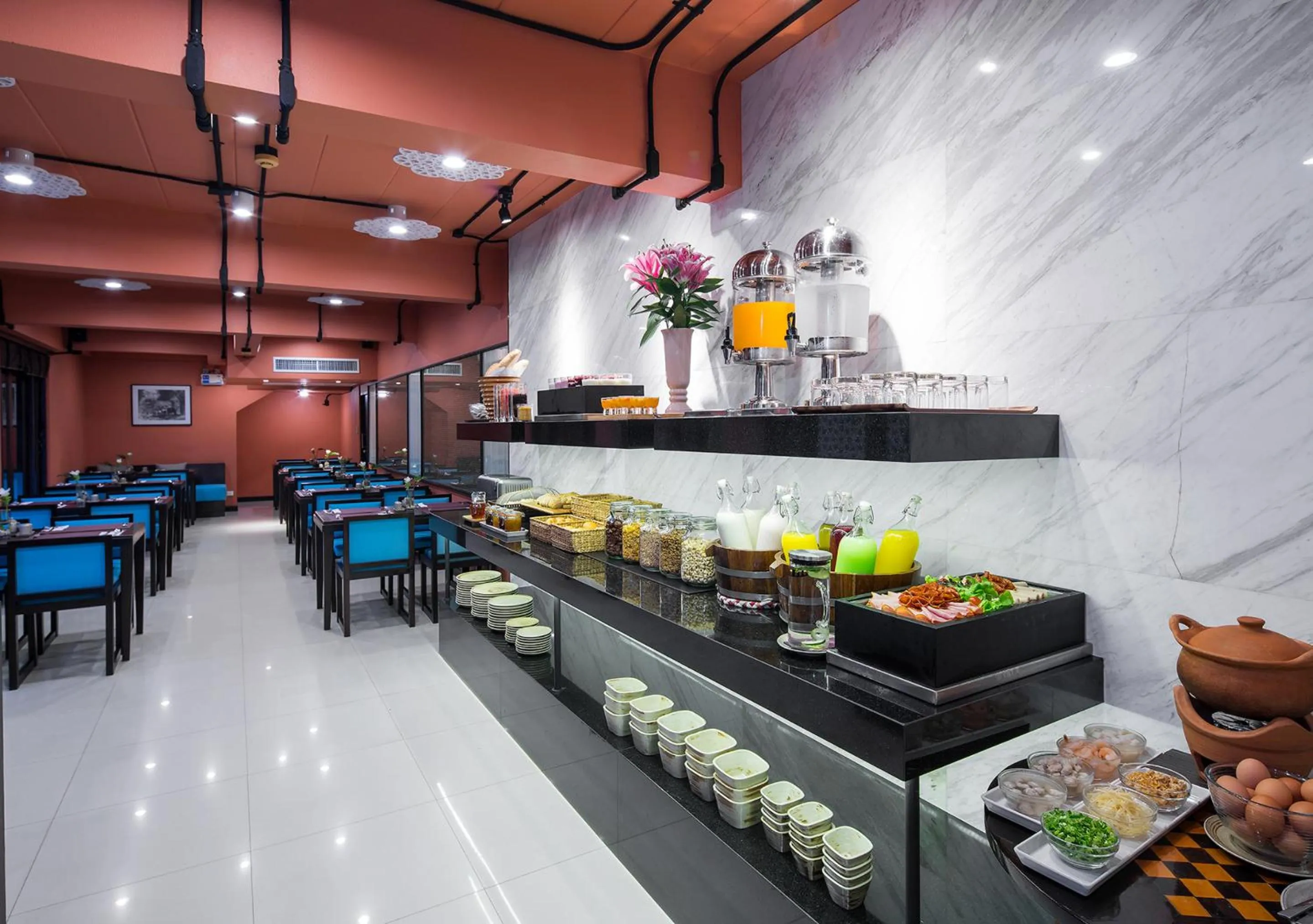 Restaurant/places to eat in U Chiang Mai