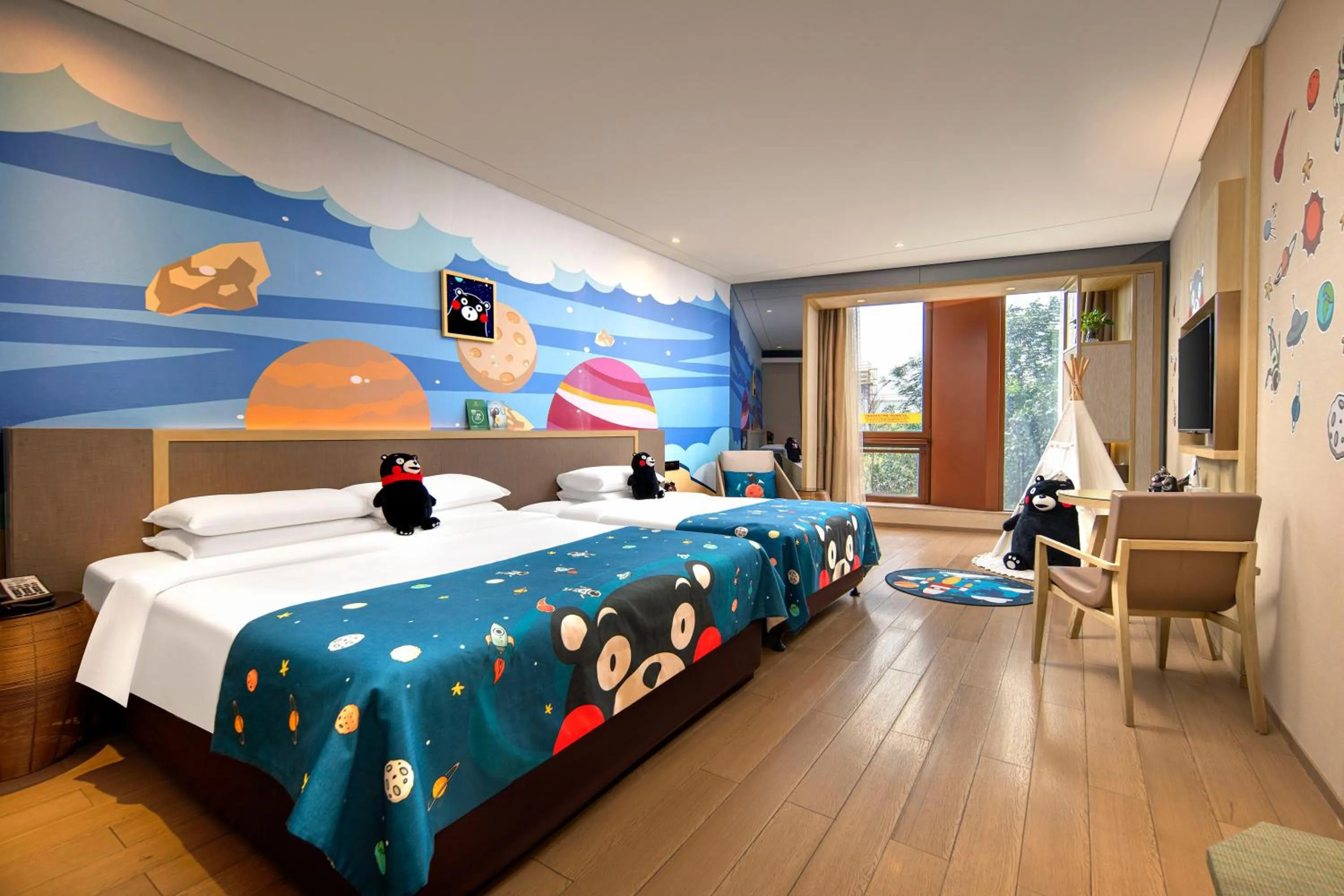 Photo of the whole room, Bed in Novotel Shanghai Clover