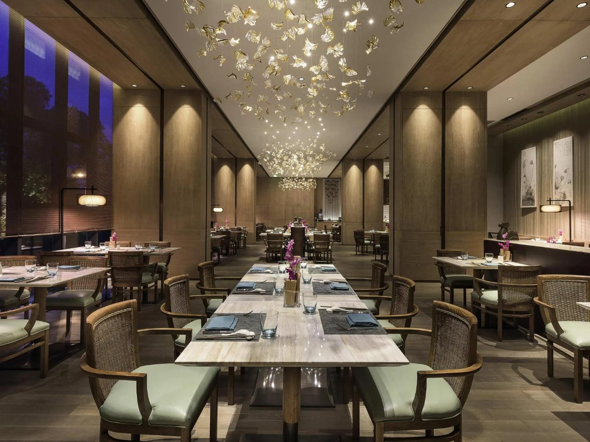 Restaurant/places to eat in Novotel Shanghai Clover