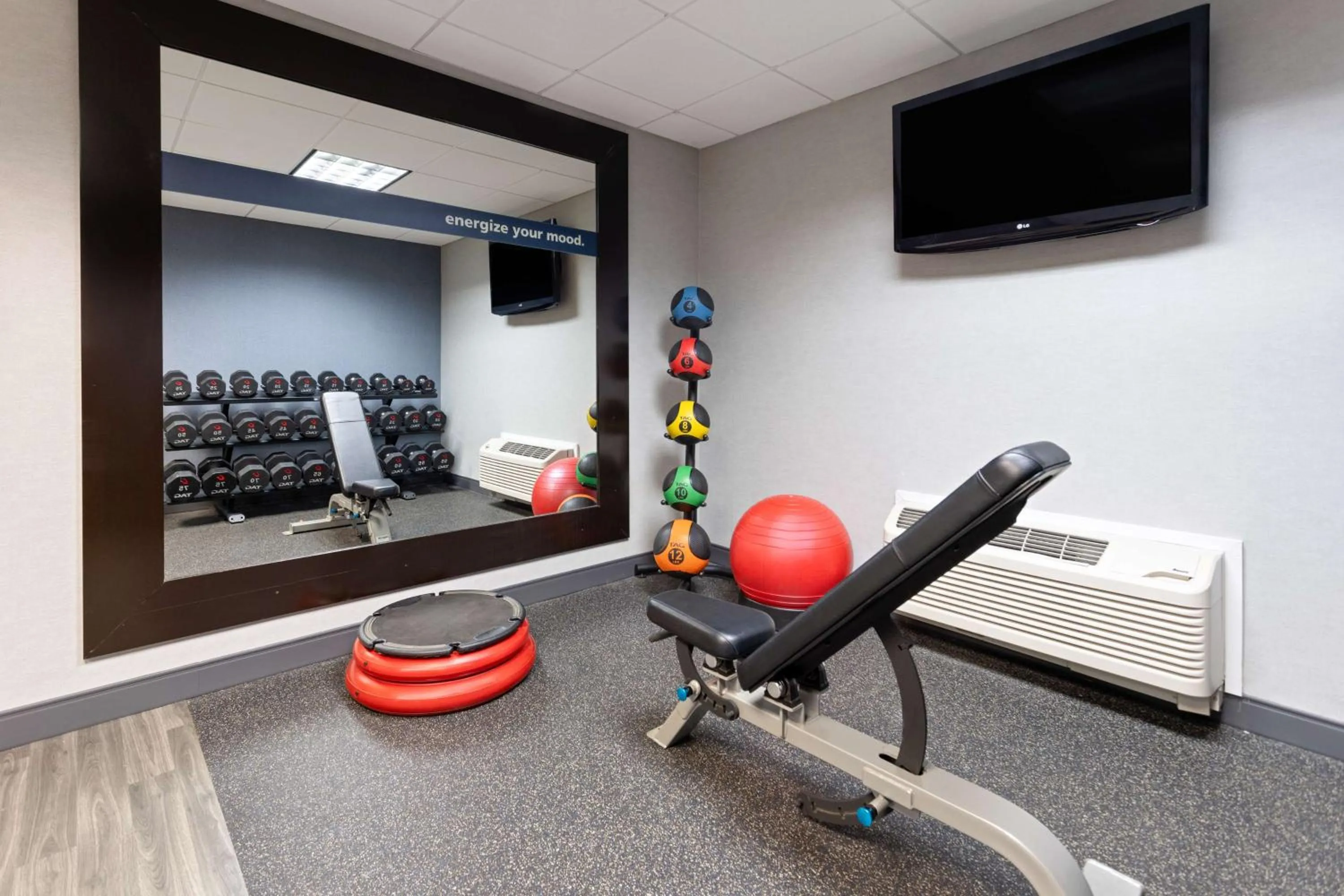 Fitness centre/facilities in Hampton Inn & Suites Wells-Ogunquit