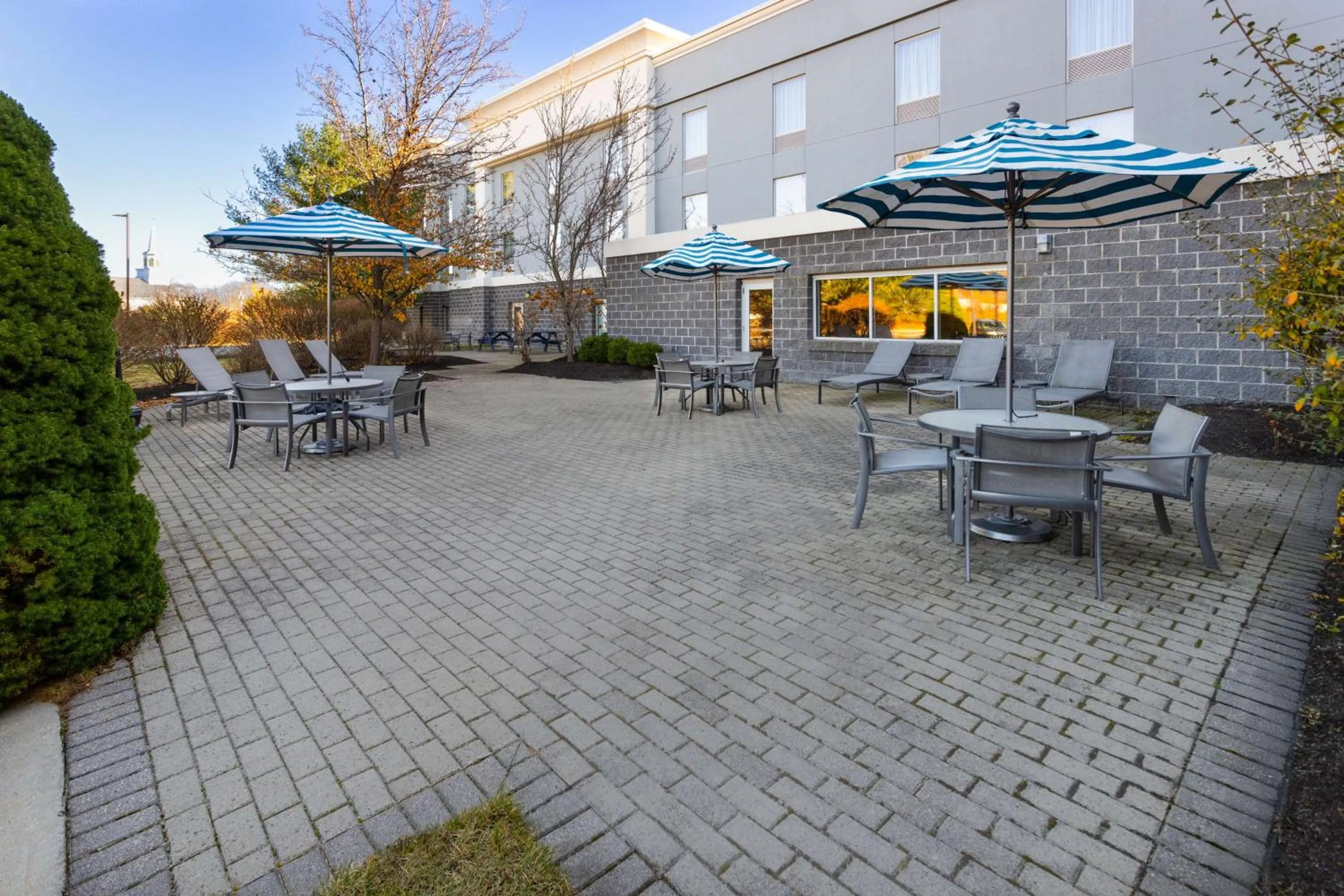 Patio in Hampton Inn & Suites Wells-Ogunquit