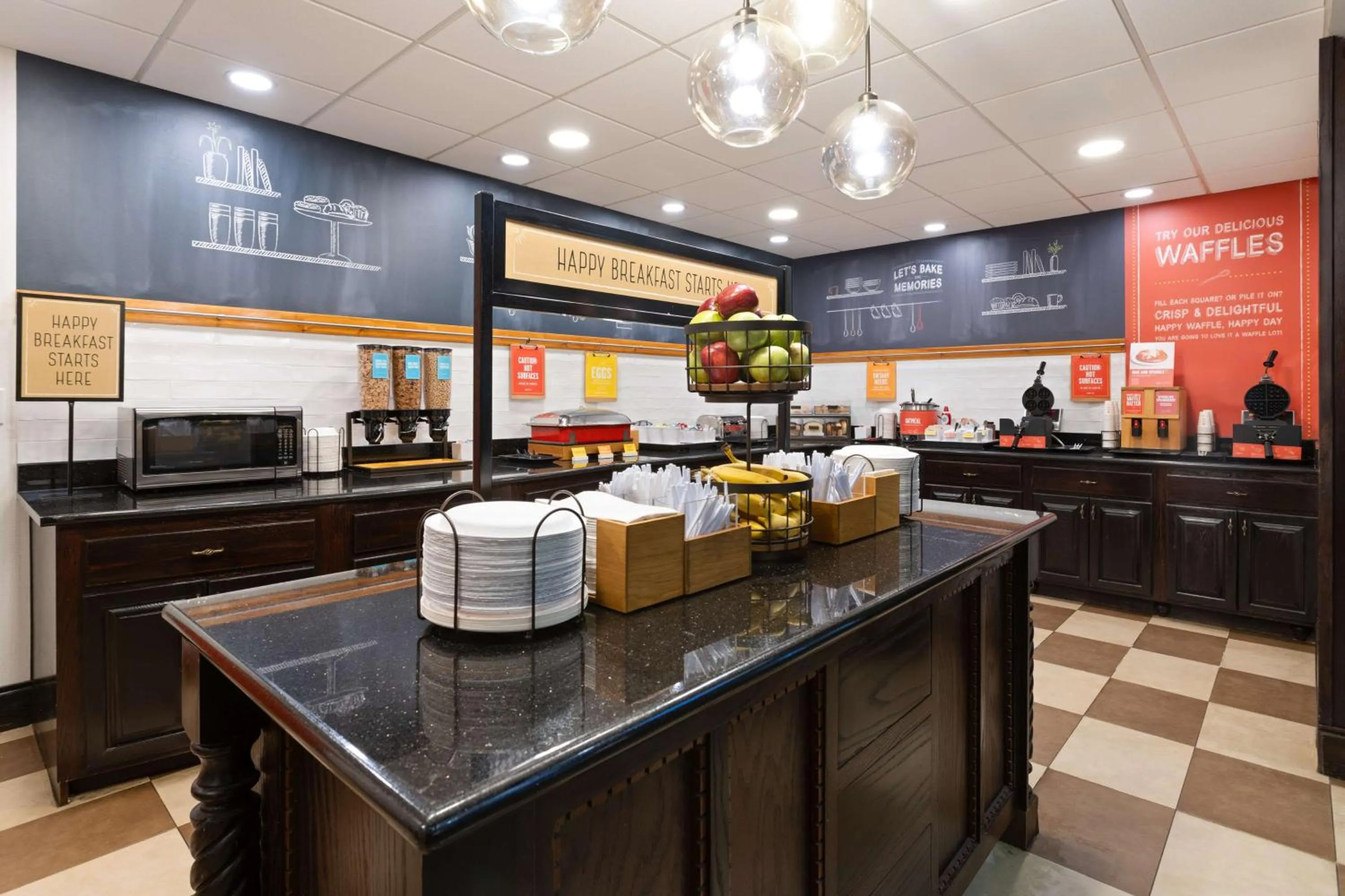 Breakfast in Hampton Inn & Suites Wells-Ogunquit