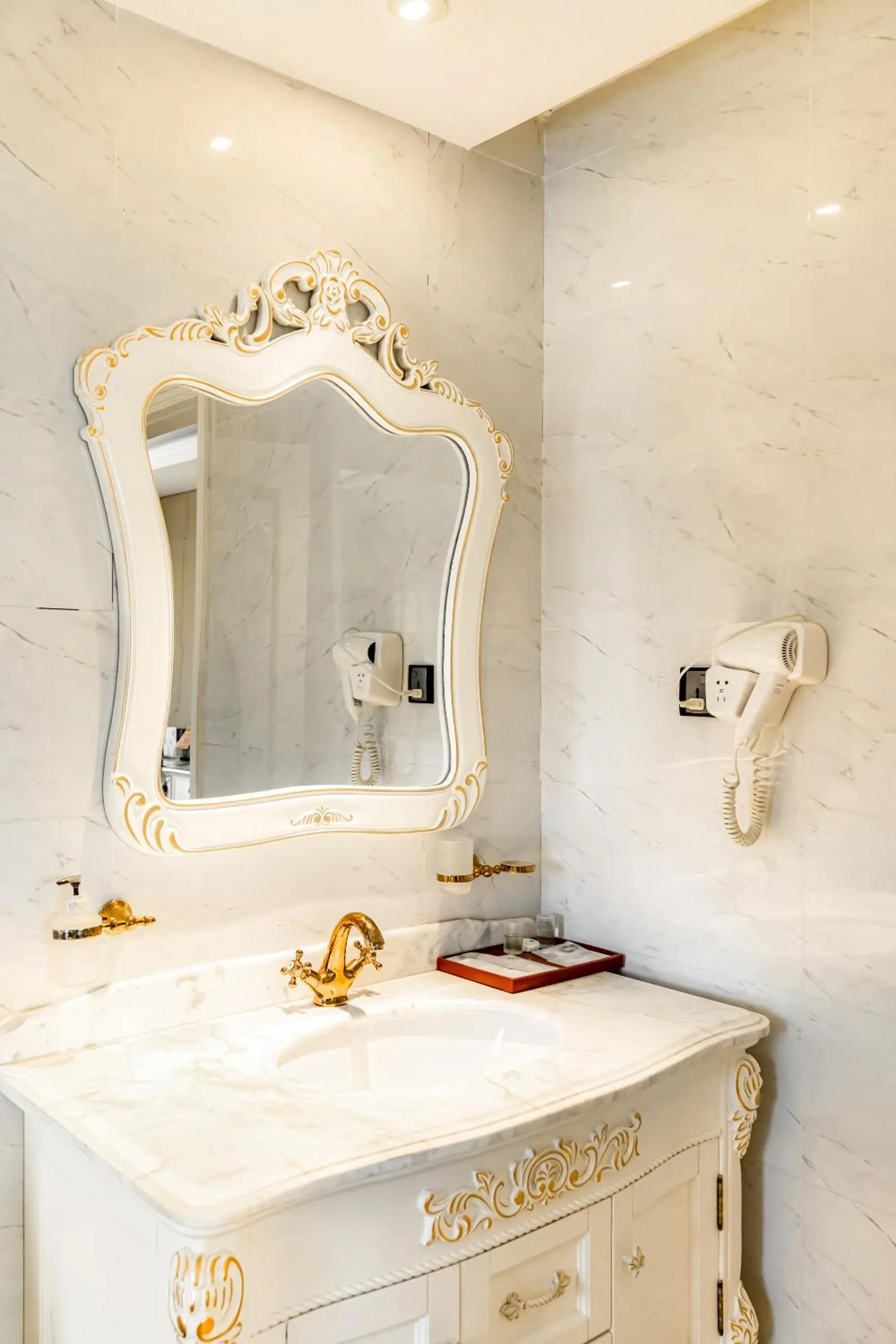 Bathroom in Hoang Trieu Hotel