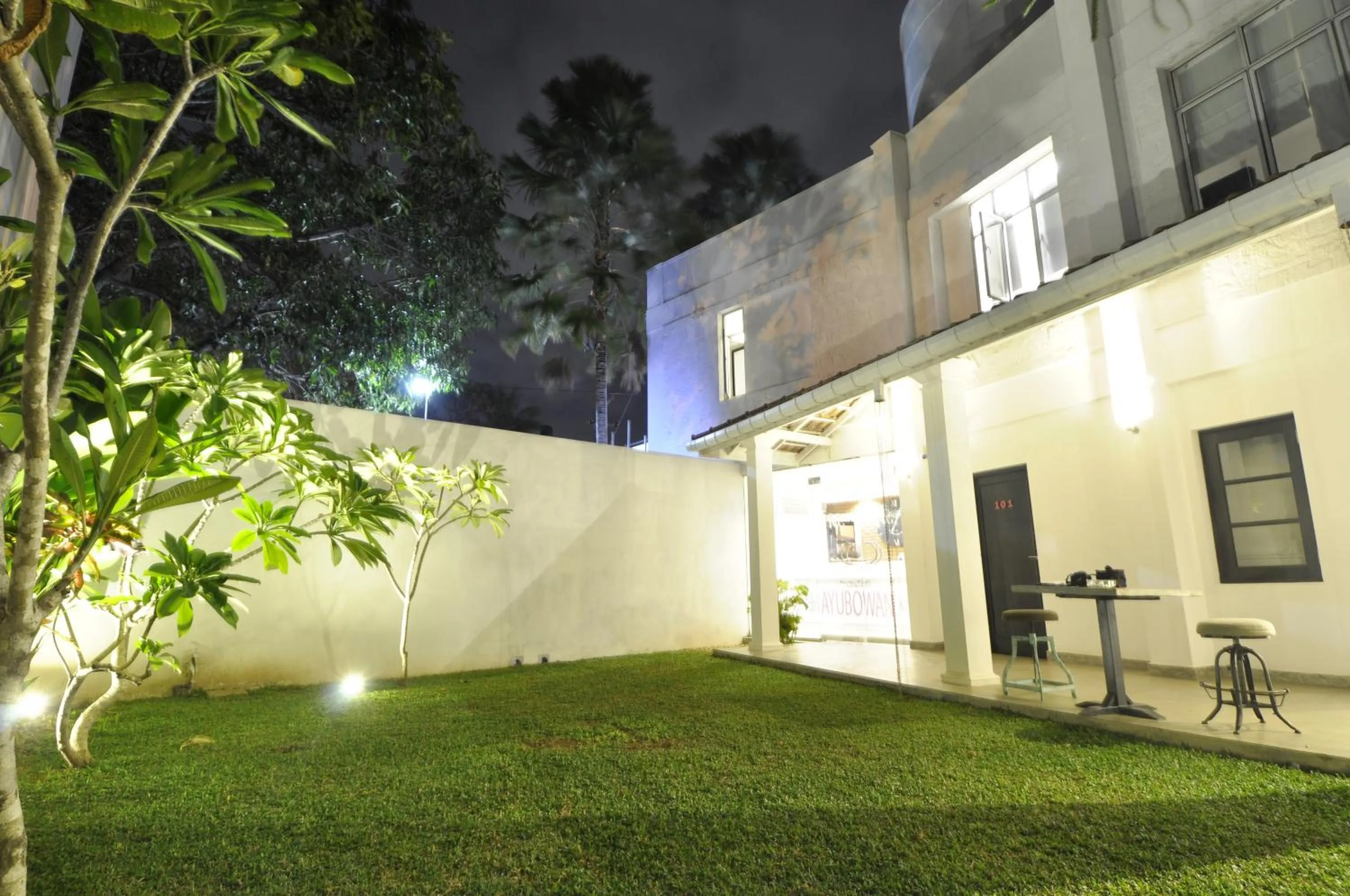 Garden in Clock Inn Dehiwala