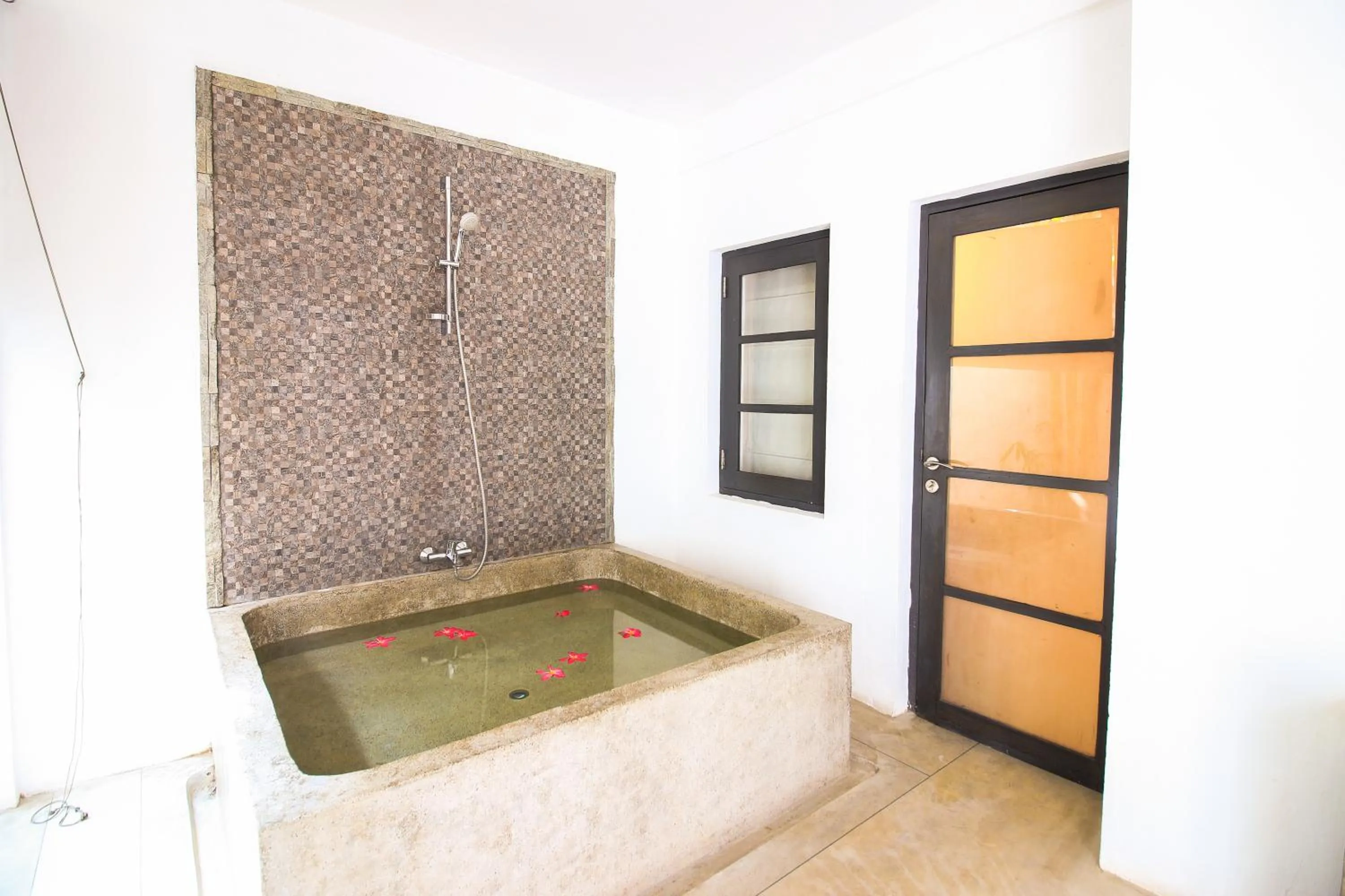 Bathroom in Clock Inn Dehiwala