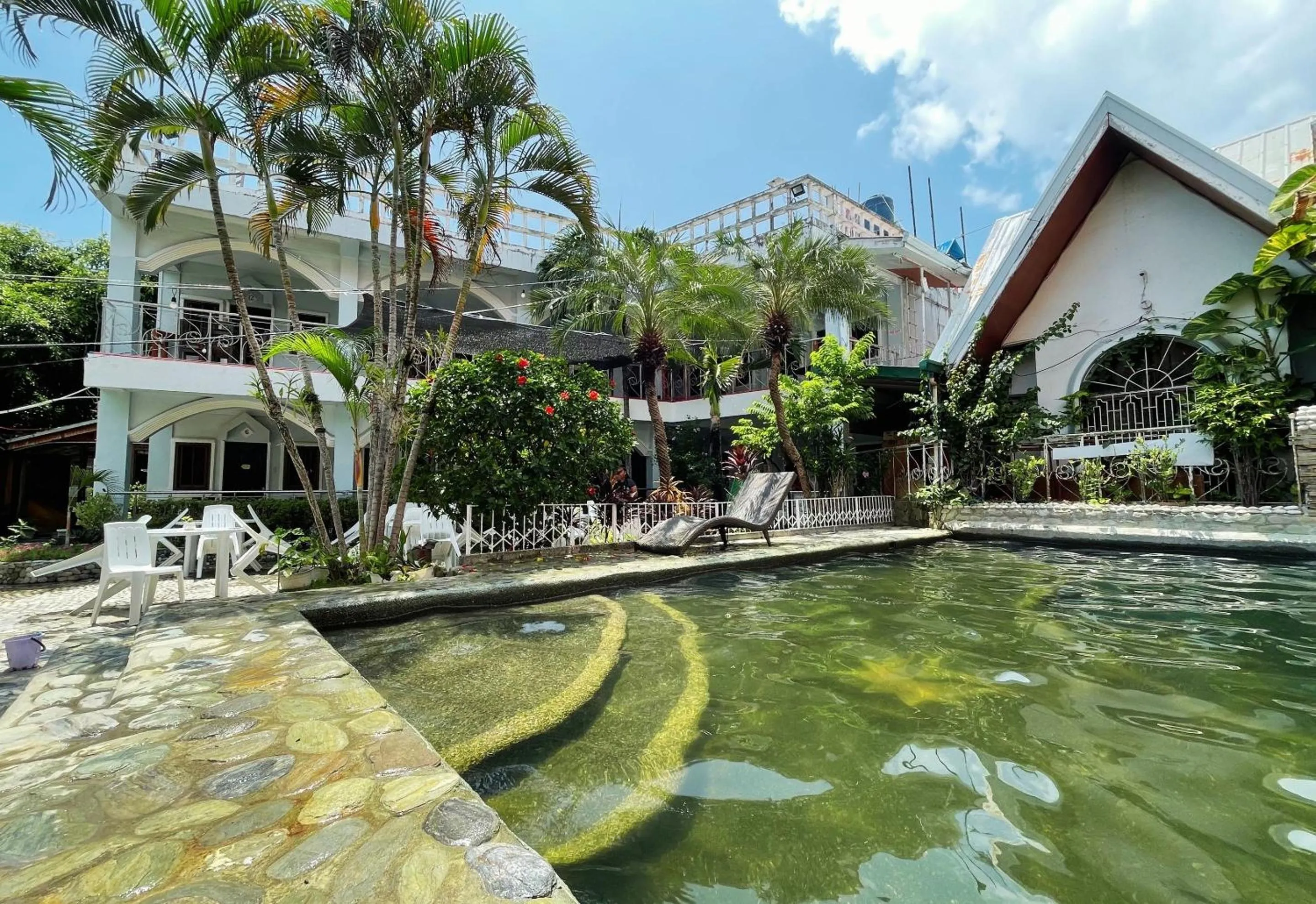 Simons Heritage Resort Puerto Galera