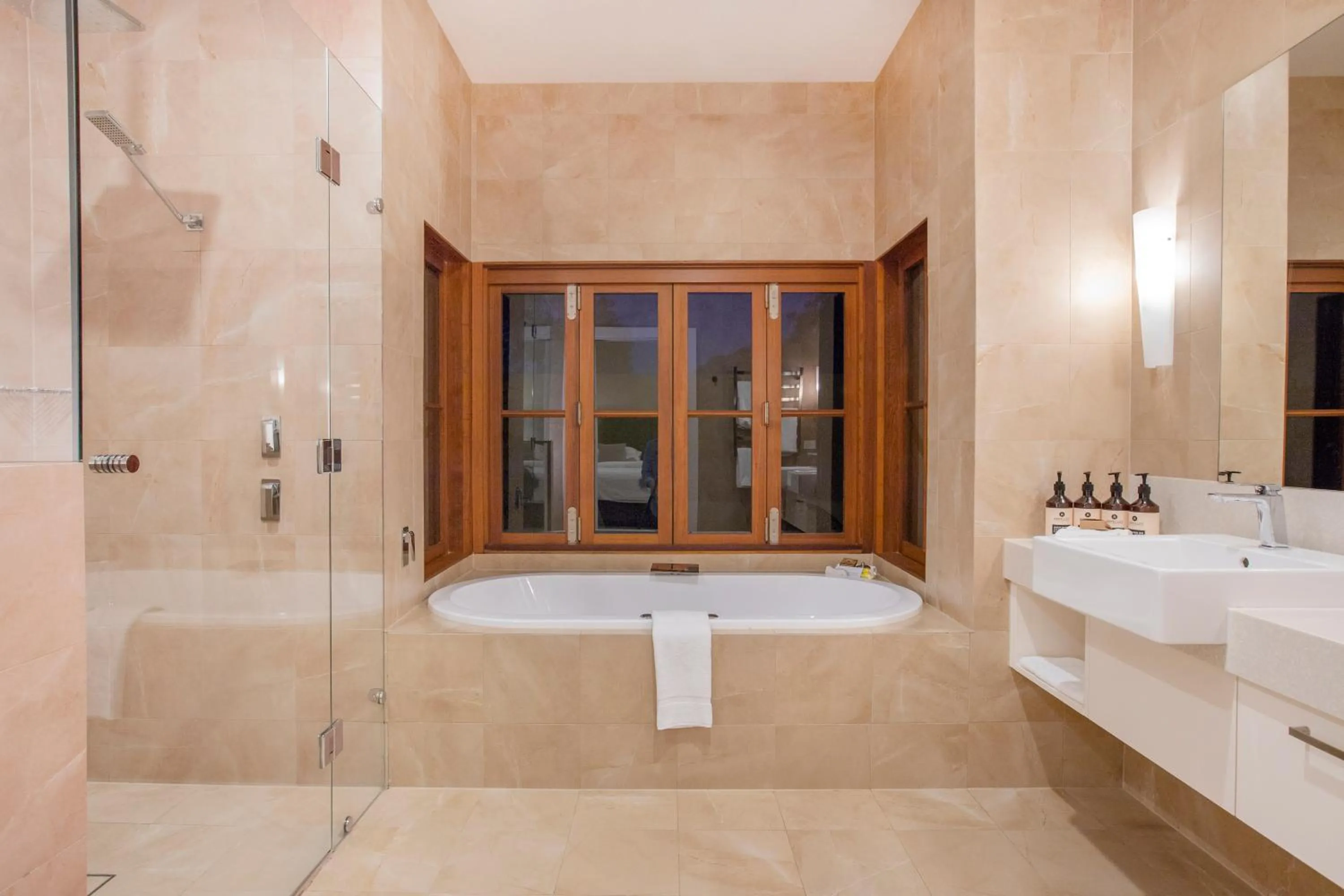 Bathroom in Spicers Vineyards Estate