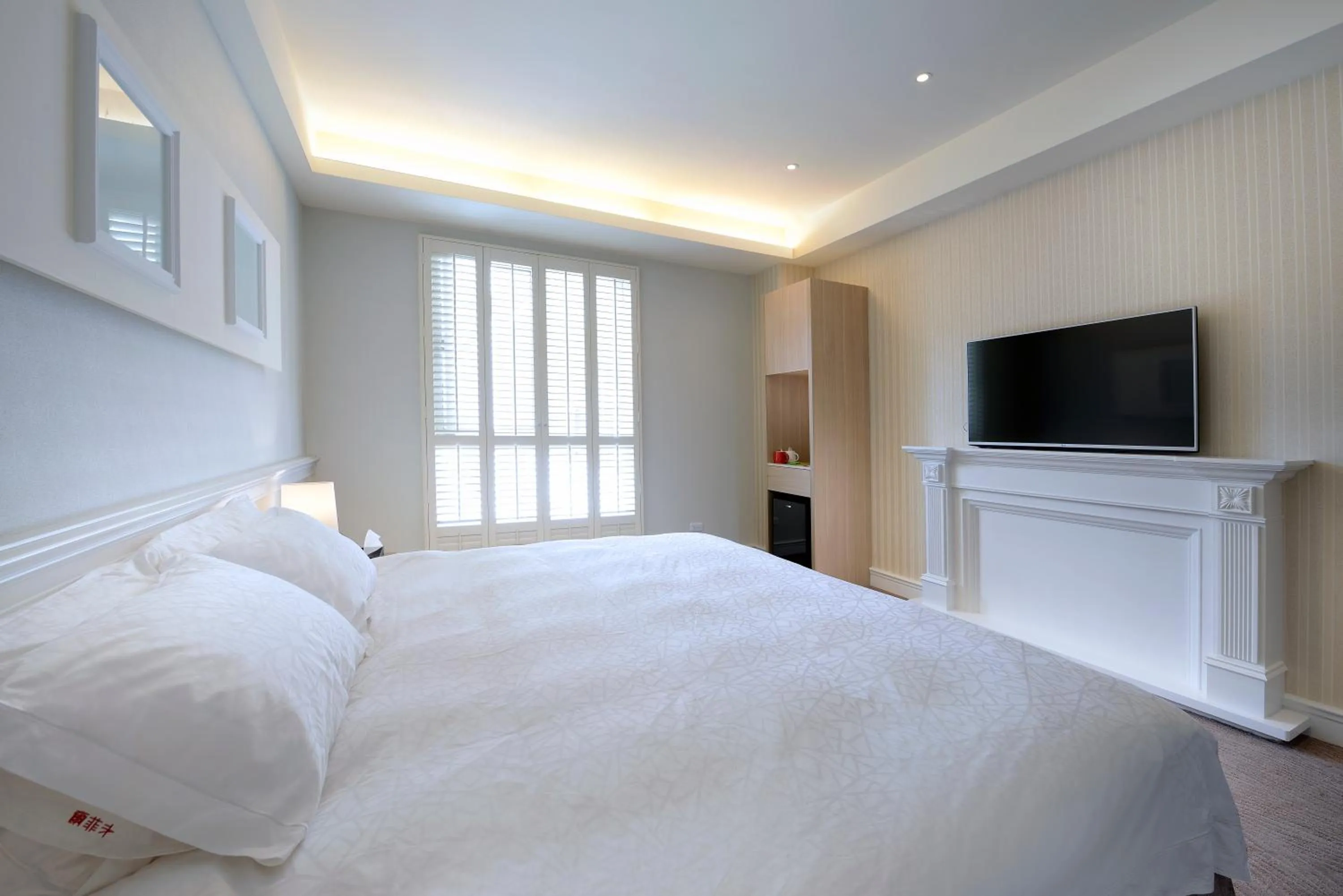 Photo of the whole room, Bed in Caffir Garden Hotel