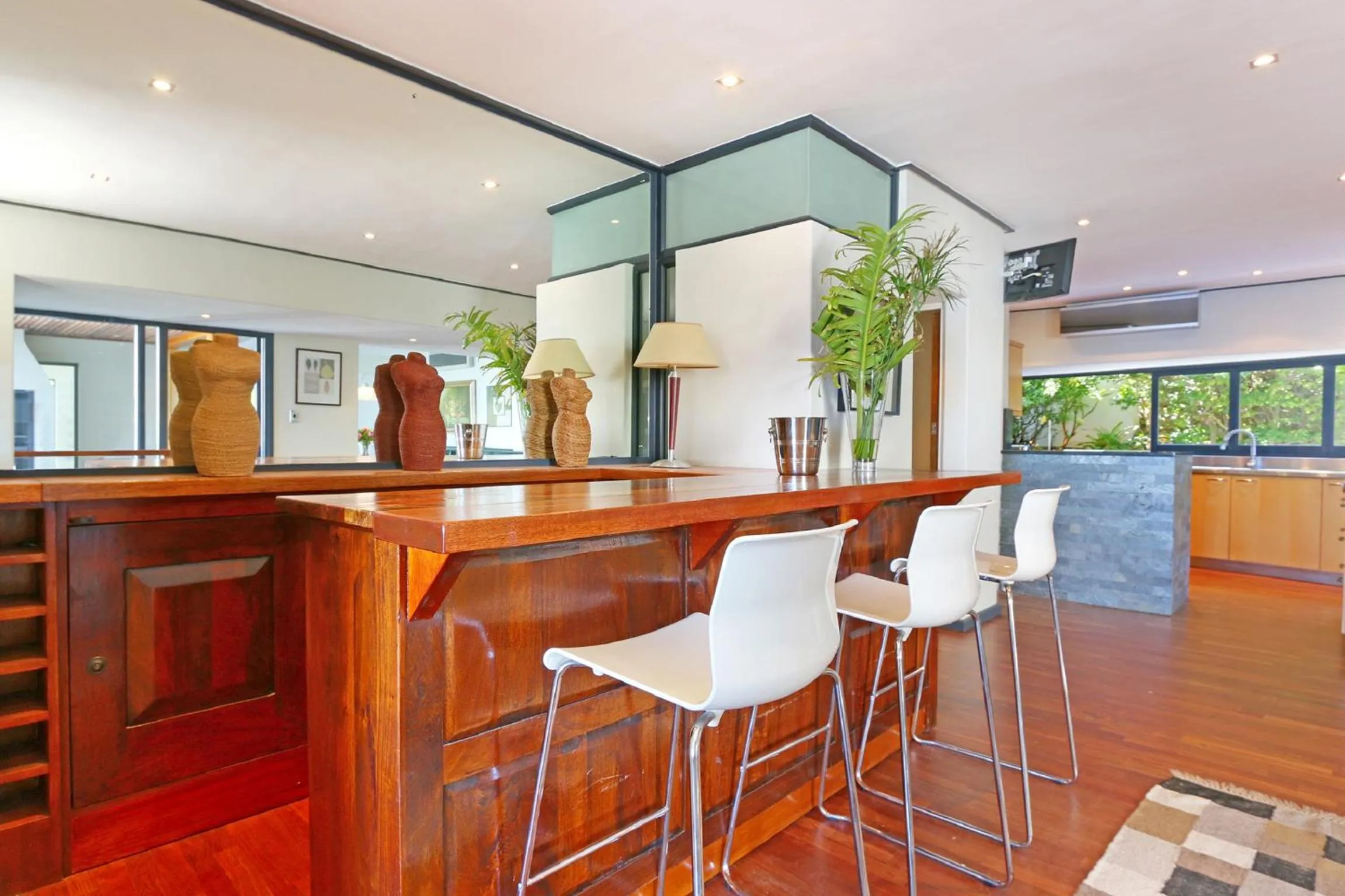 Lounge or bar in Villa Aqua by Totalstay