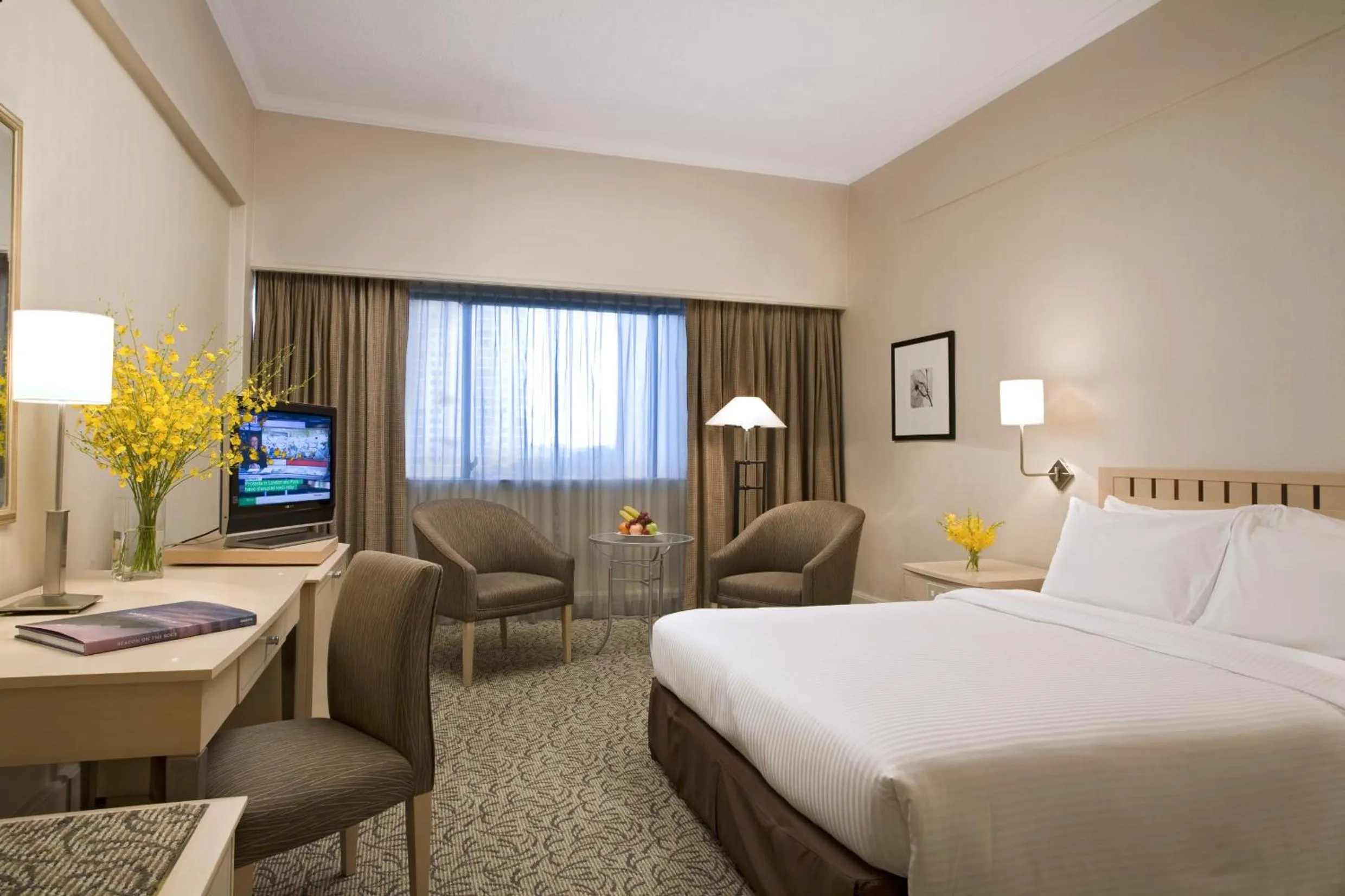 Bedroom, Bed in York Hotel