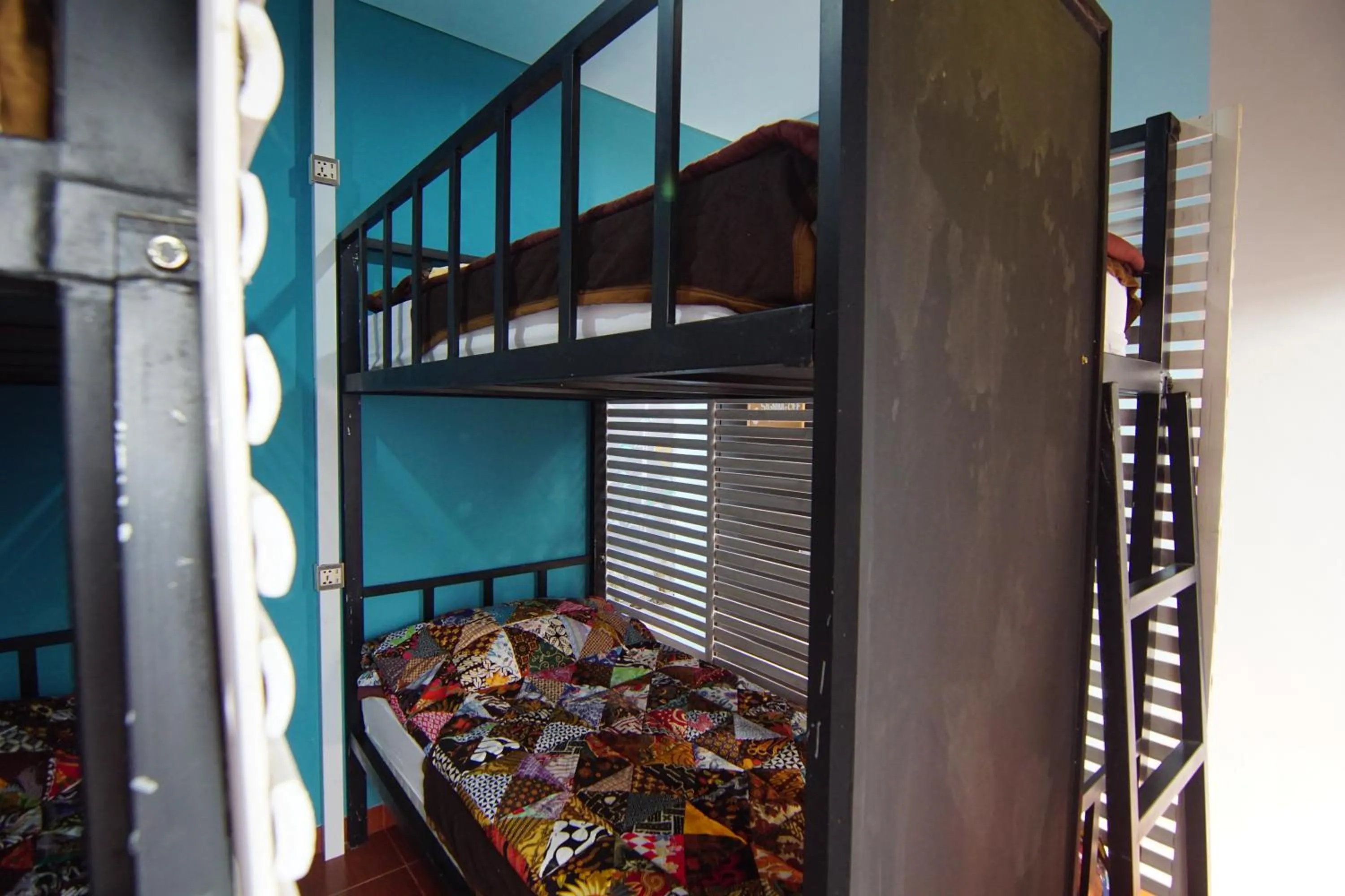 bunk bed, Bed in NamaStay