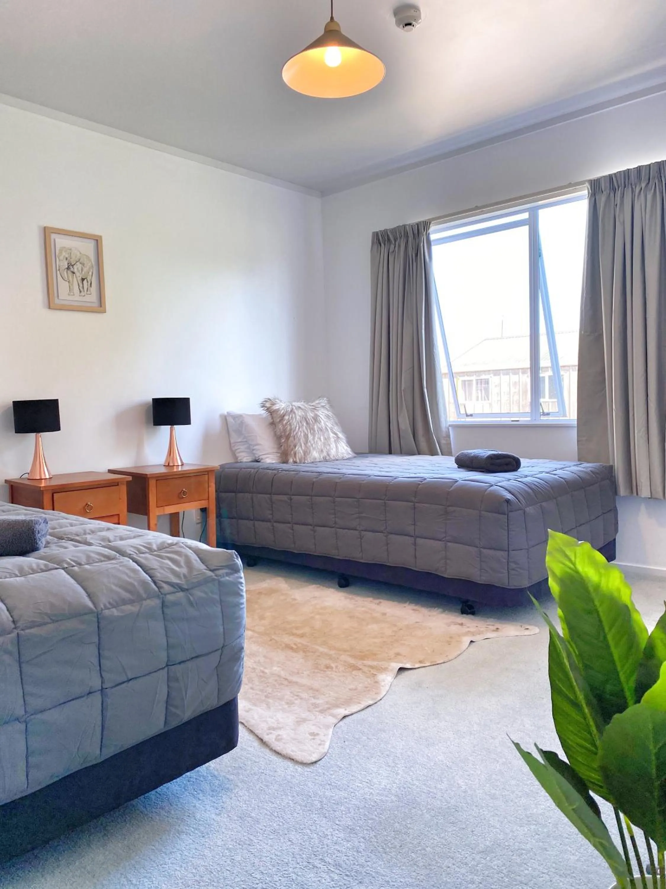 Bed in Howard's Mountain Lodge