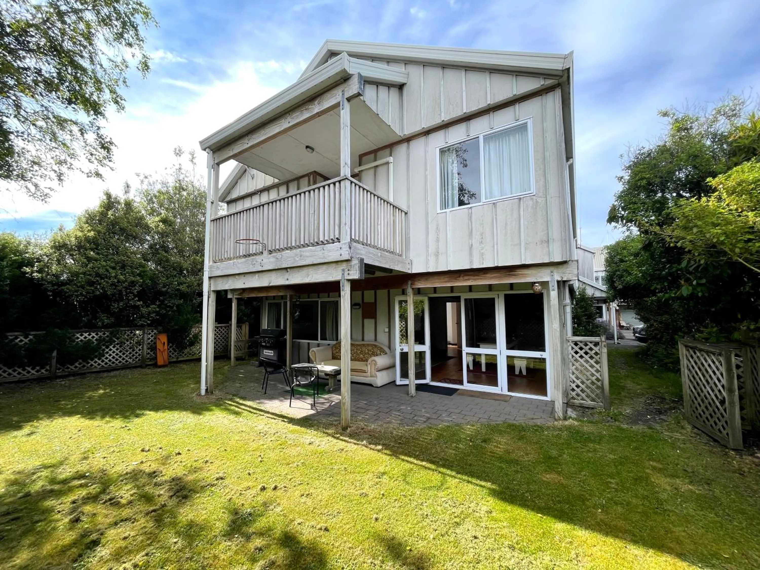 Howard's Mountain Lodge