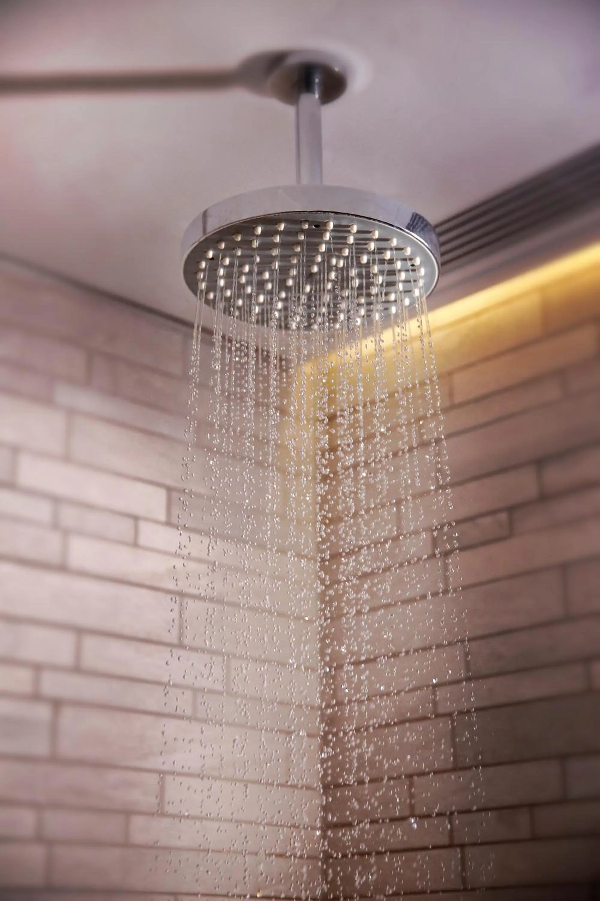 Shower in Hotel Ease Tsuen Wan