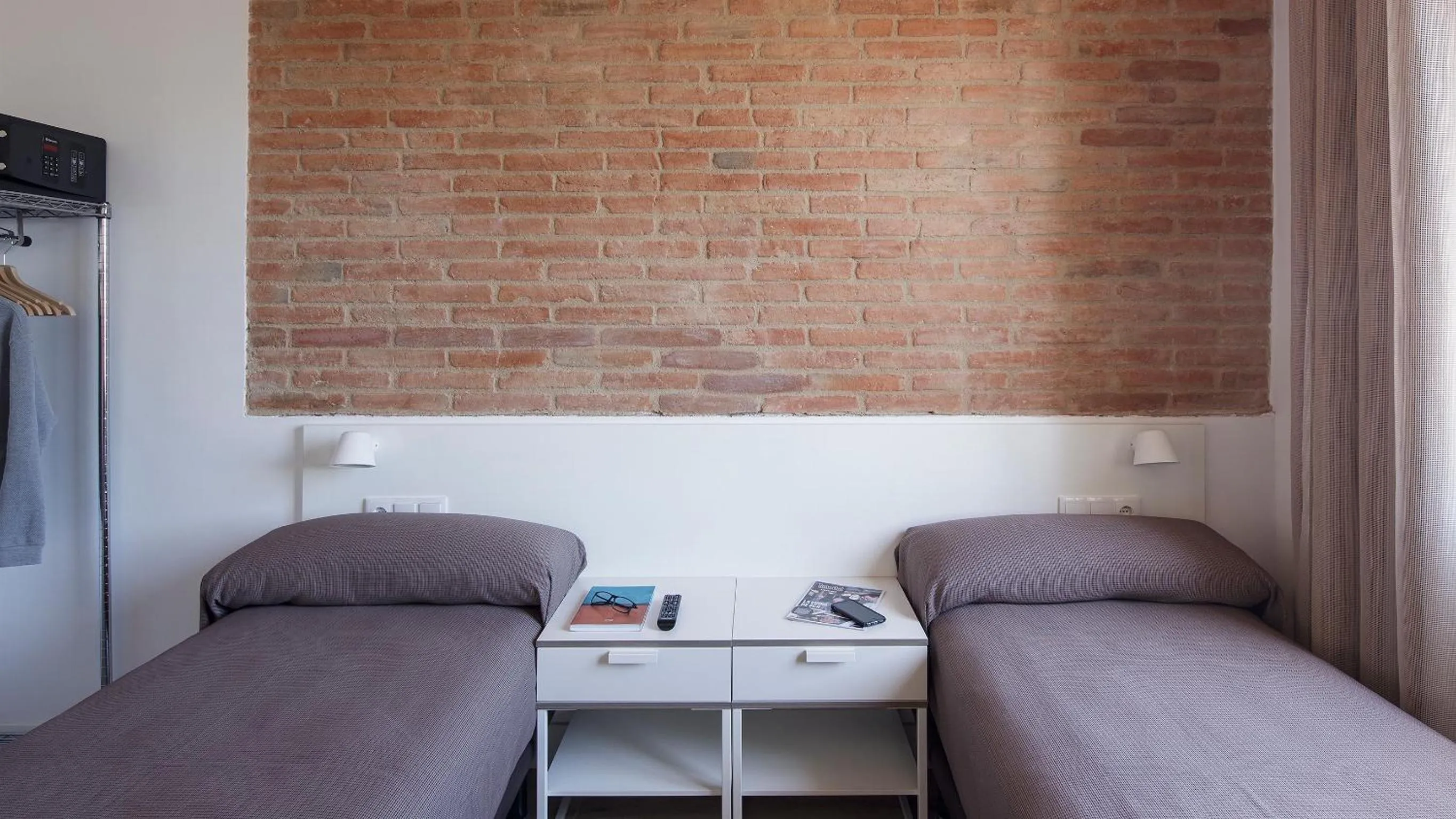 Photo of the whole room in Hotel Sagrada Familia Apartments