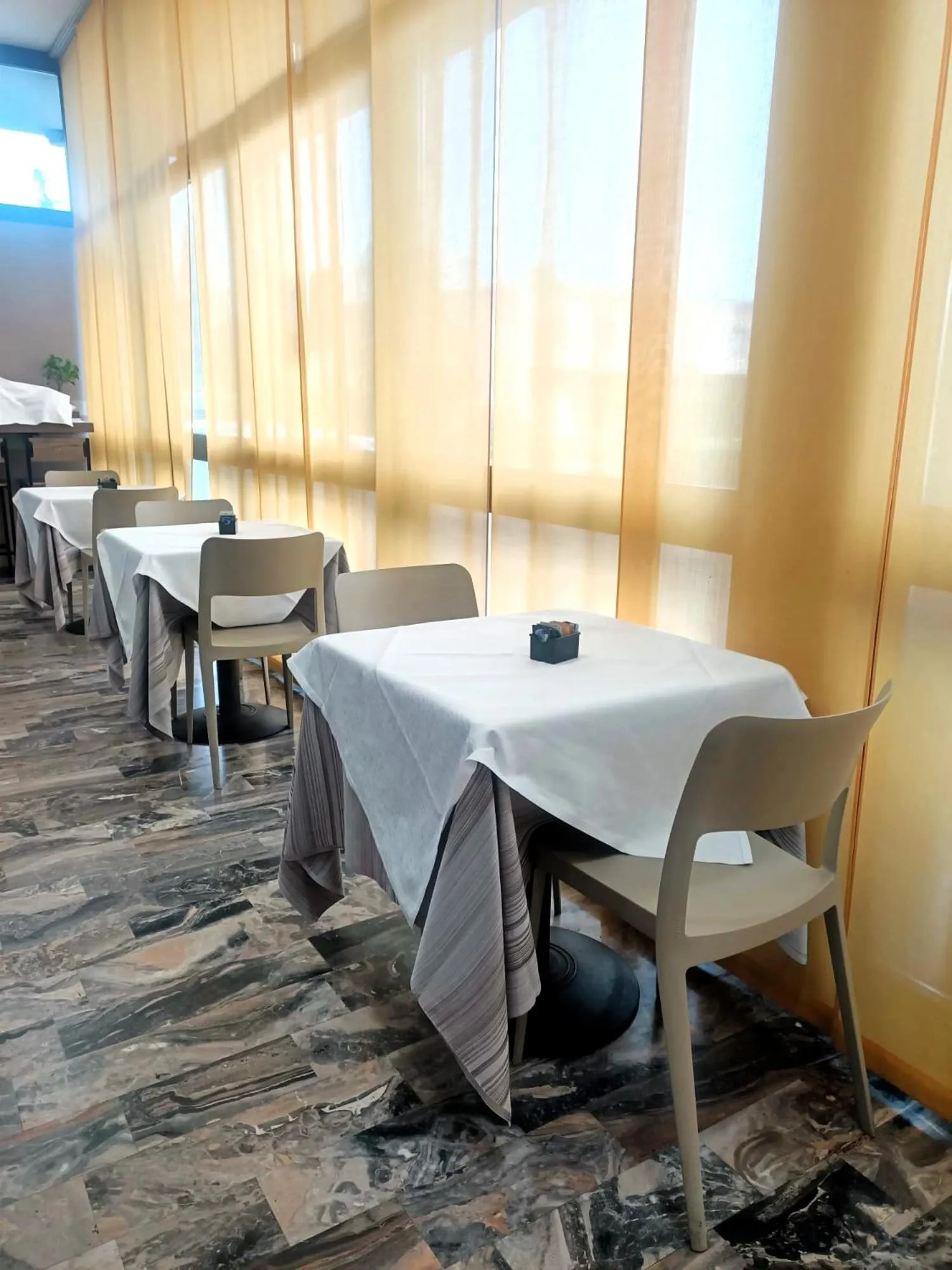 Breakfast in Hotel Meuble' Atlantic