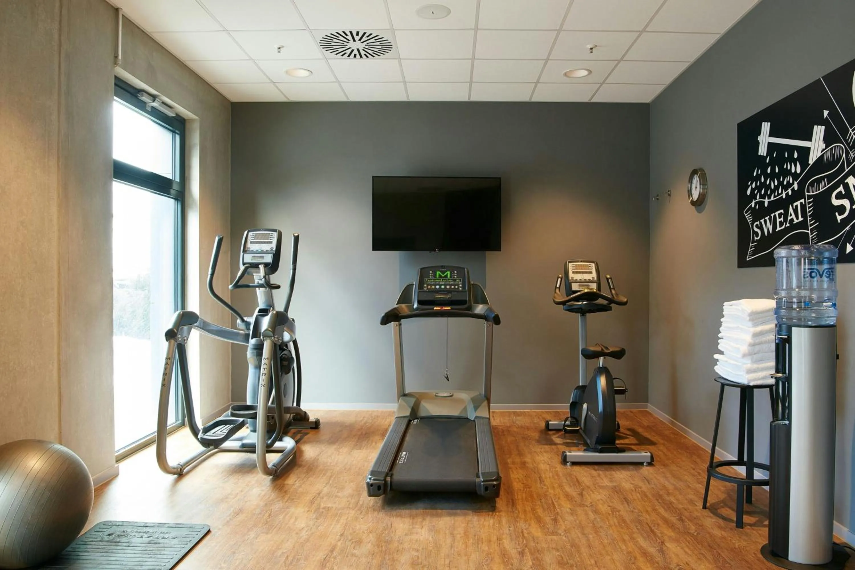 Fitness centre/facilities in Moxy Frankfurt Eschborn