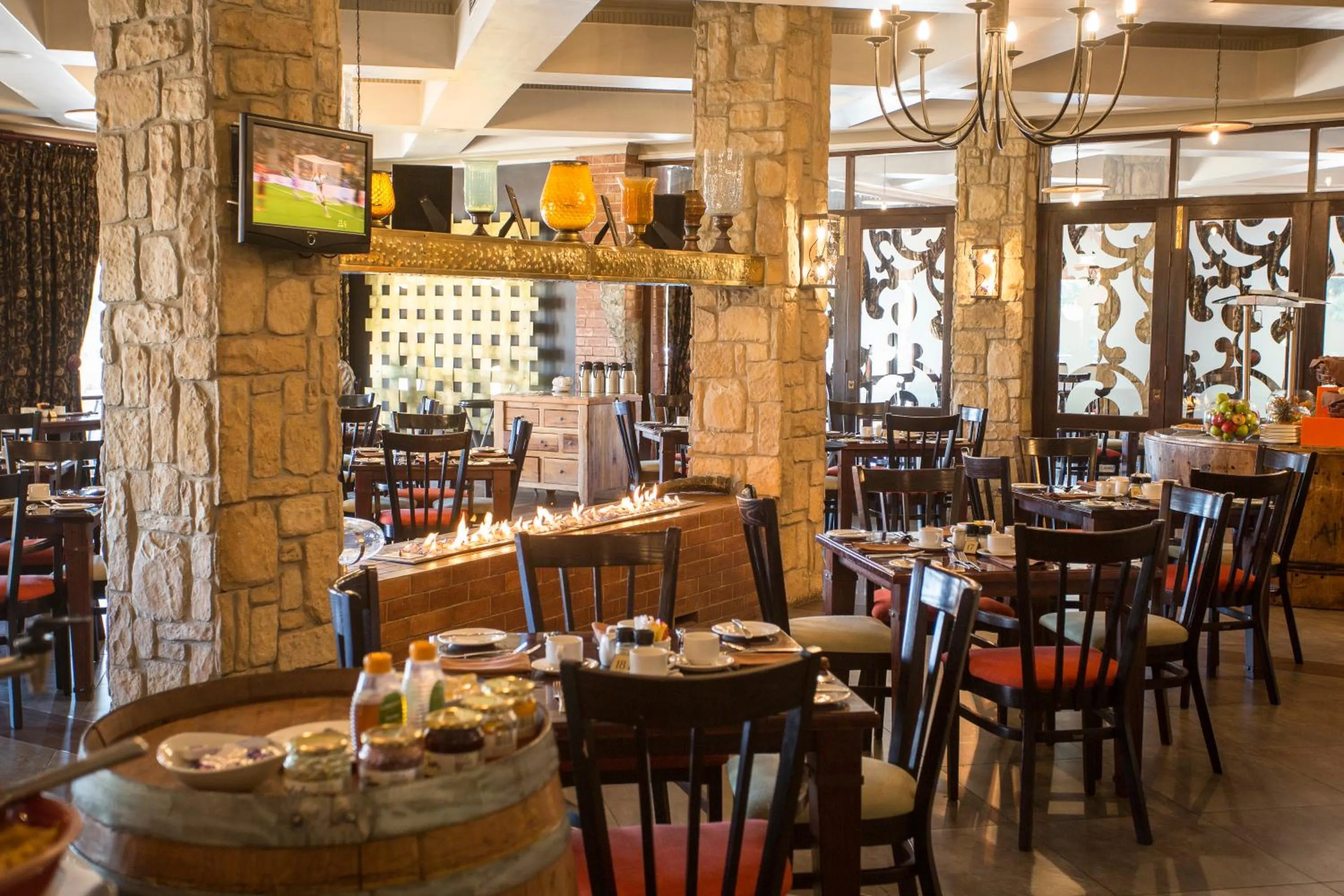 Restaurant/places to eat in The Centurion Hotel