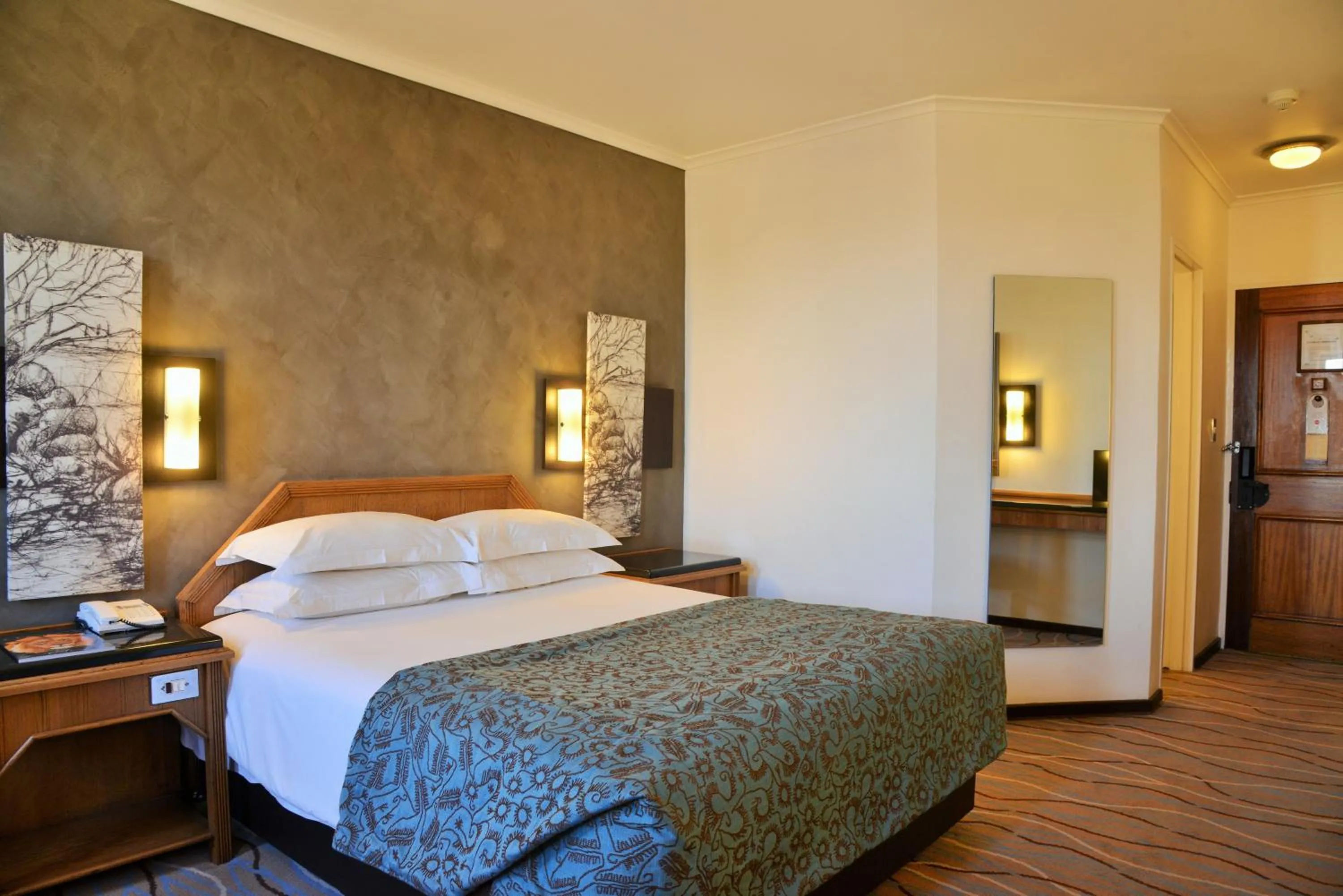 Bed in The Centurion Hotel