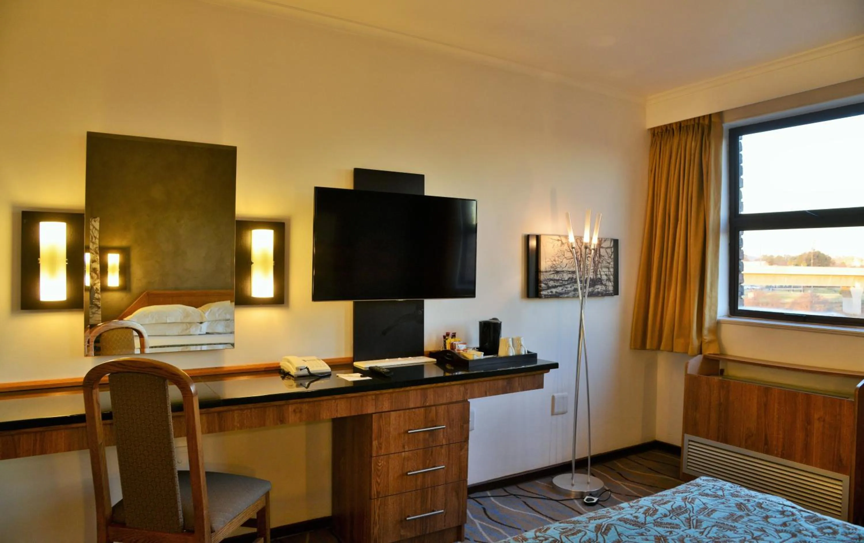 TV and multimedia, Bed in The Centurion Hotel