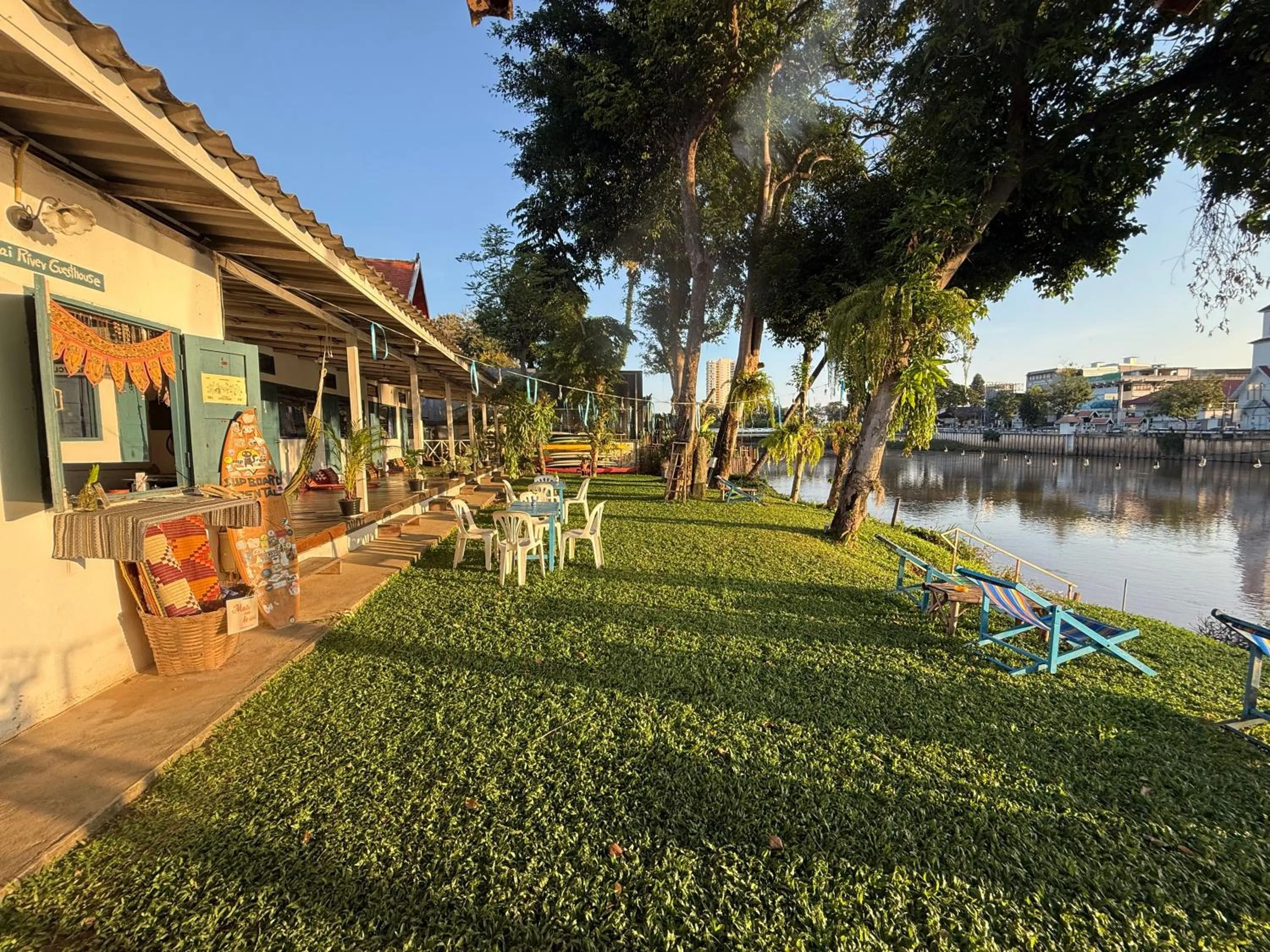 Ban Narai River Guesthouse