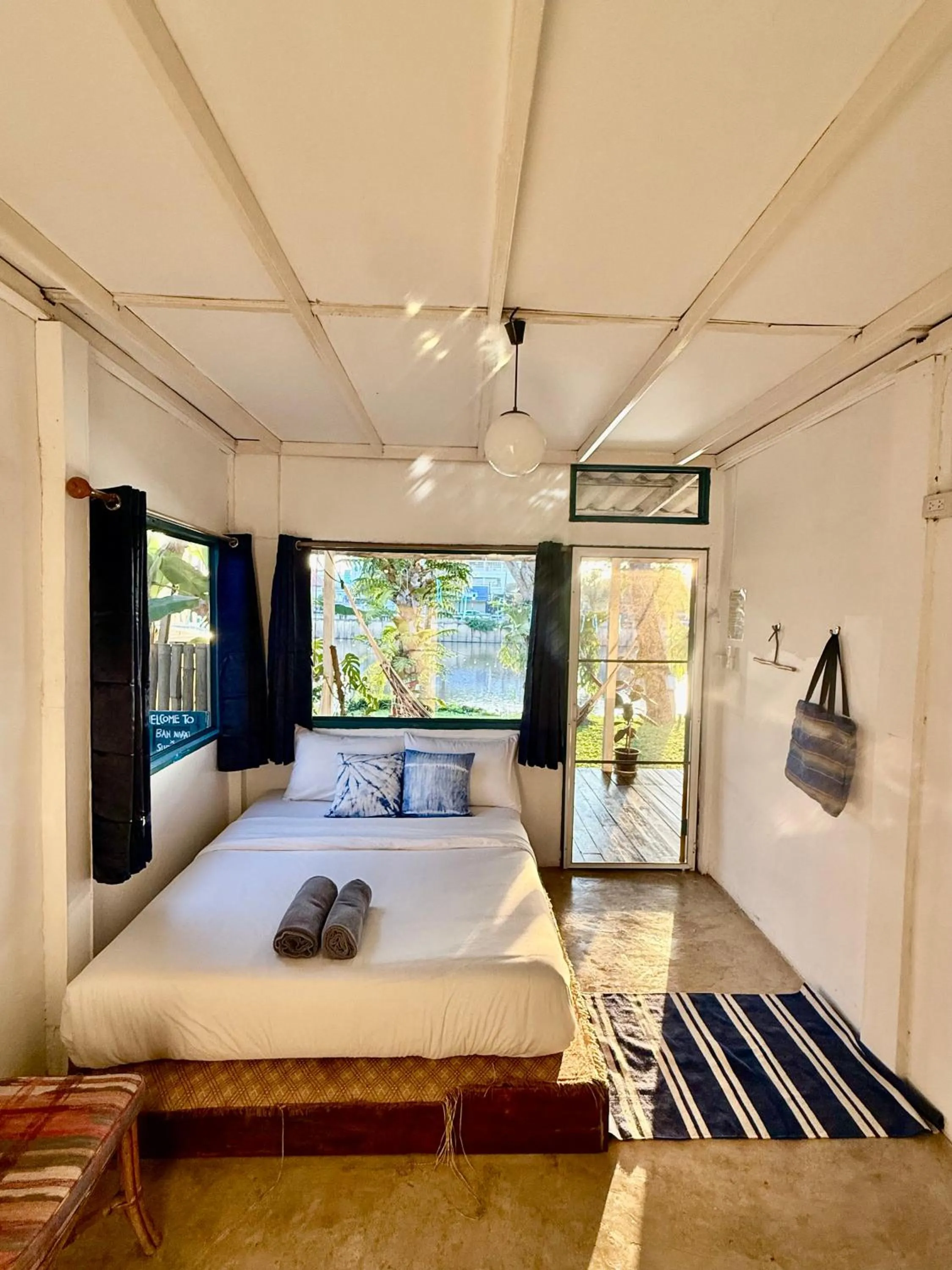 Bed in Ban Narai River Guesthouse