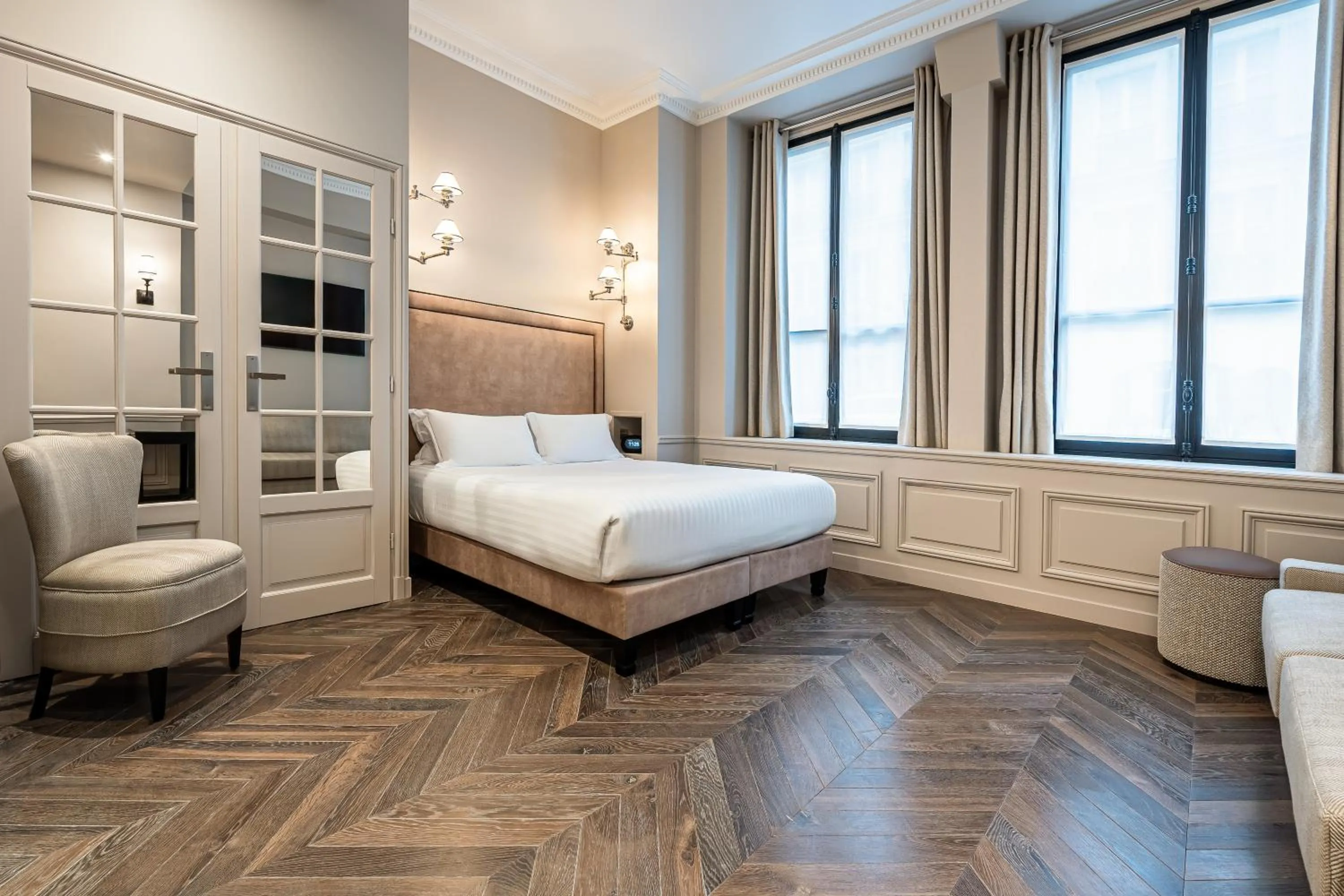 Bed in Hôtel Perreyve - Jardin du Luxembourg