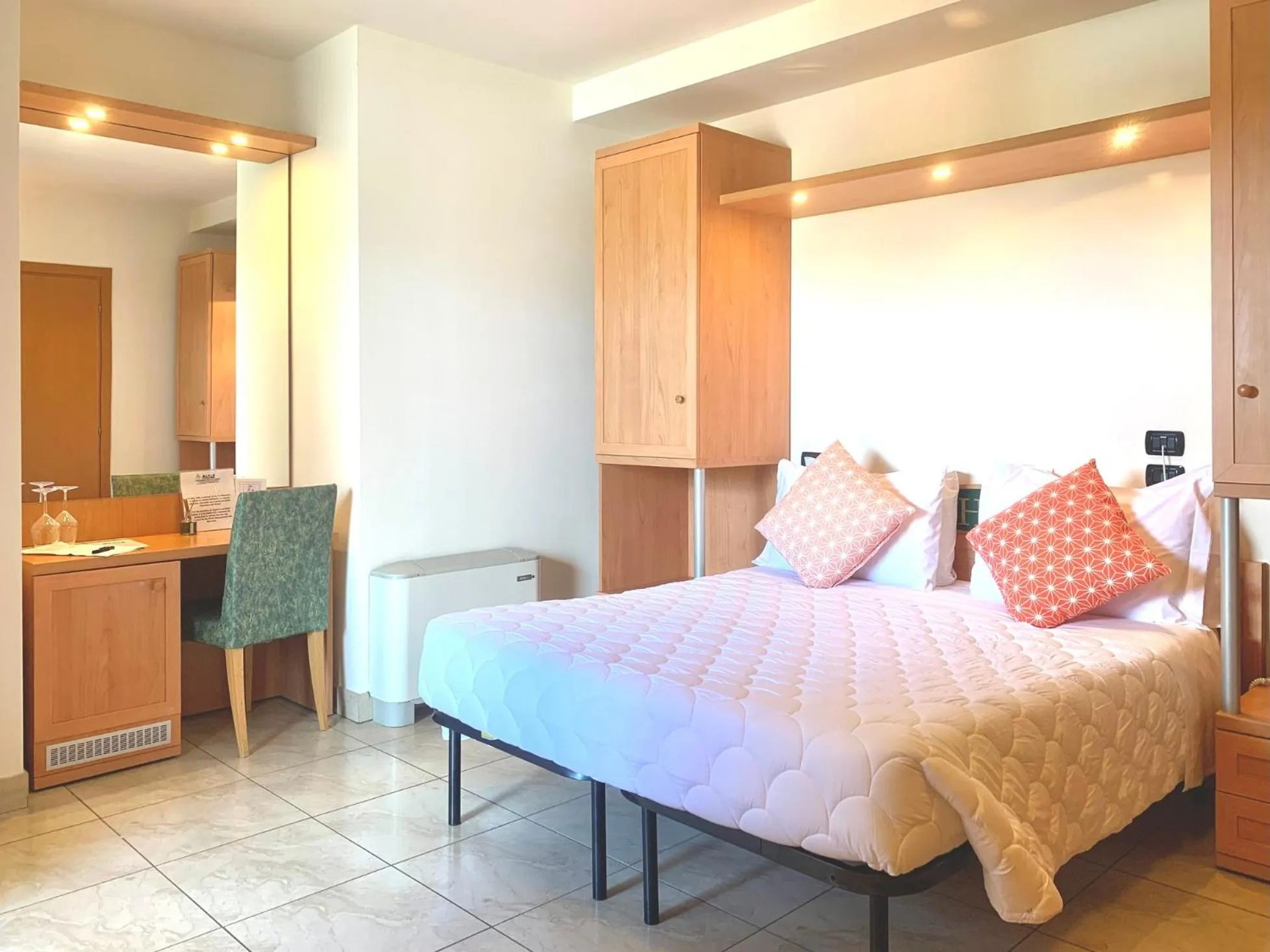 Bedroom, Bed in Hotel Bixio