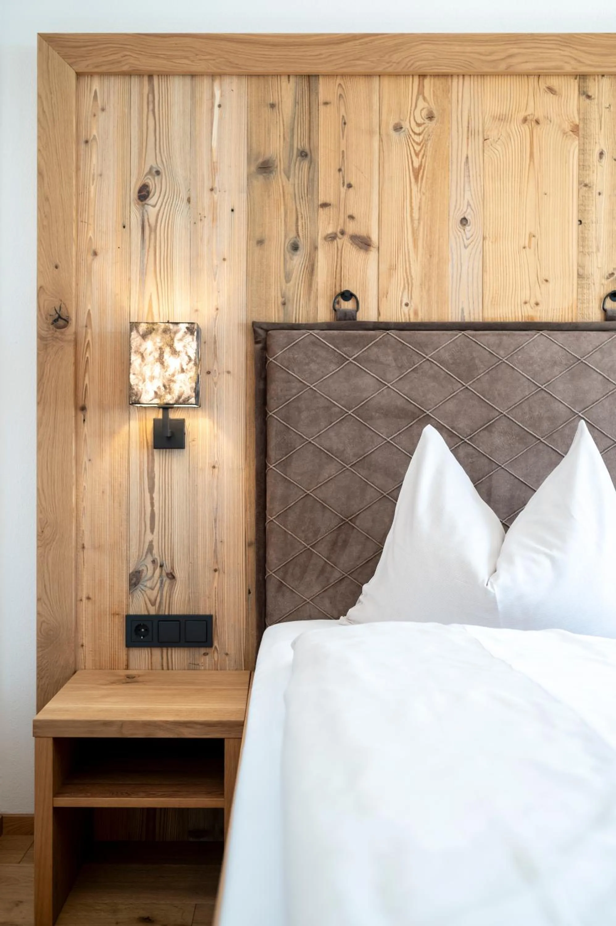 Bed in Hotel Almschlössl & Schrotteralm