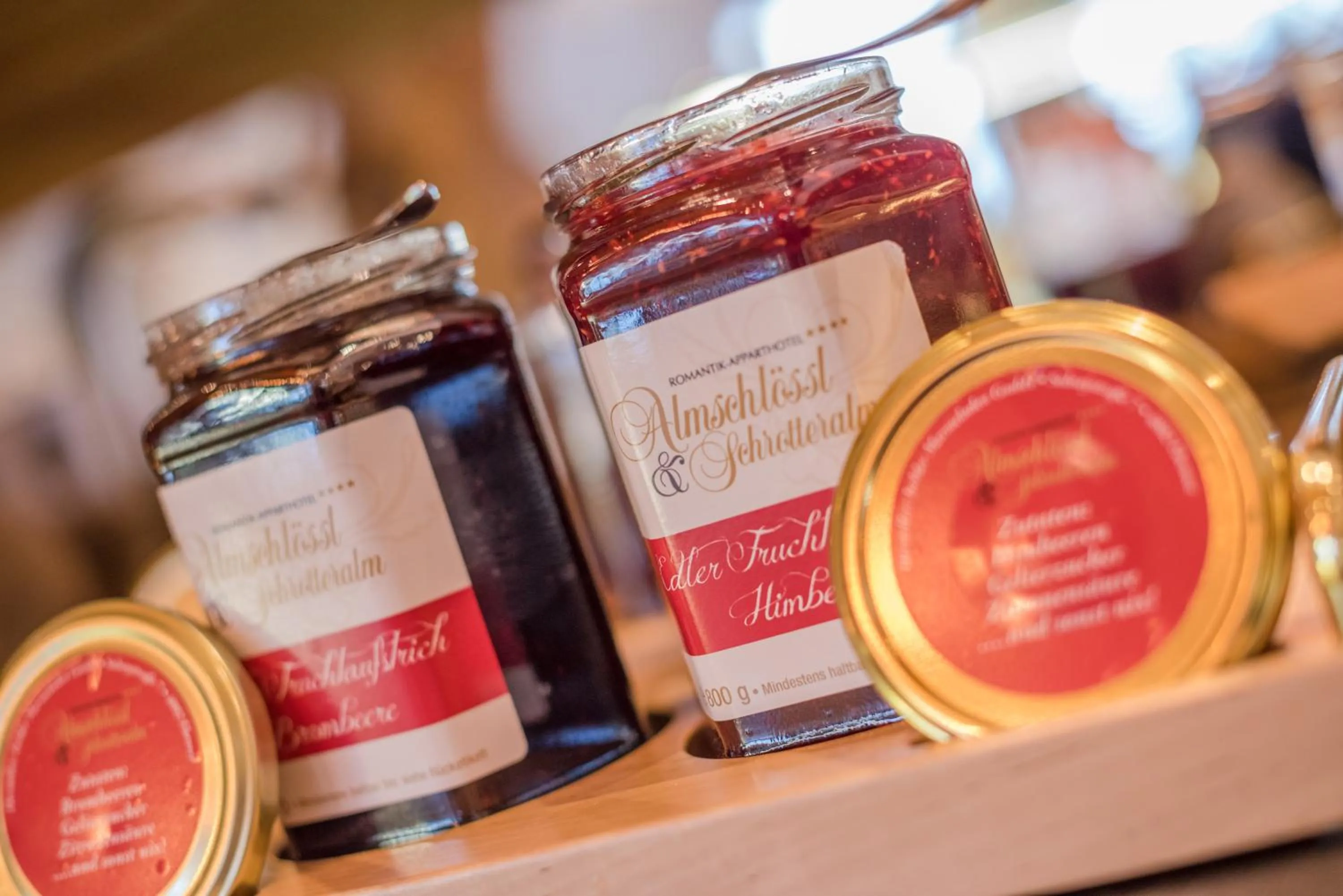 Buffet breakfast in Hotel Almschlössl & Schrotteralm