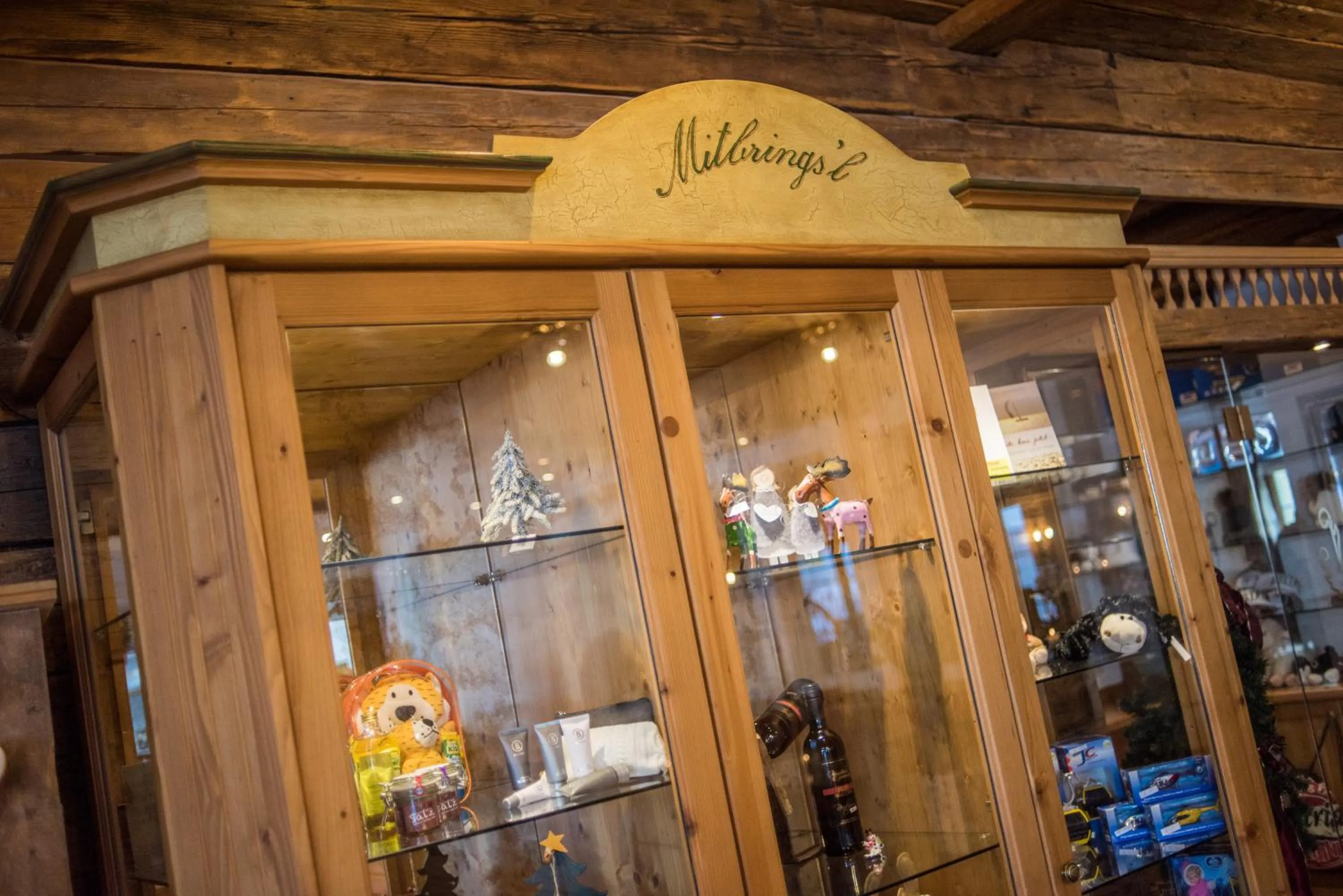 On-site shops in Hotel Almschlössl & Schrotteralm