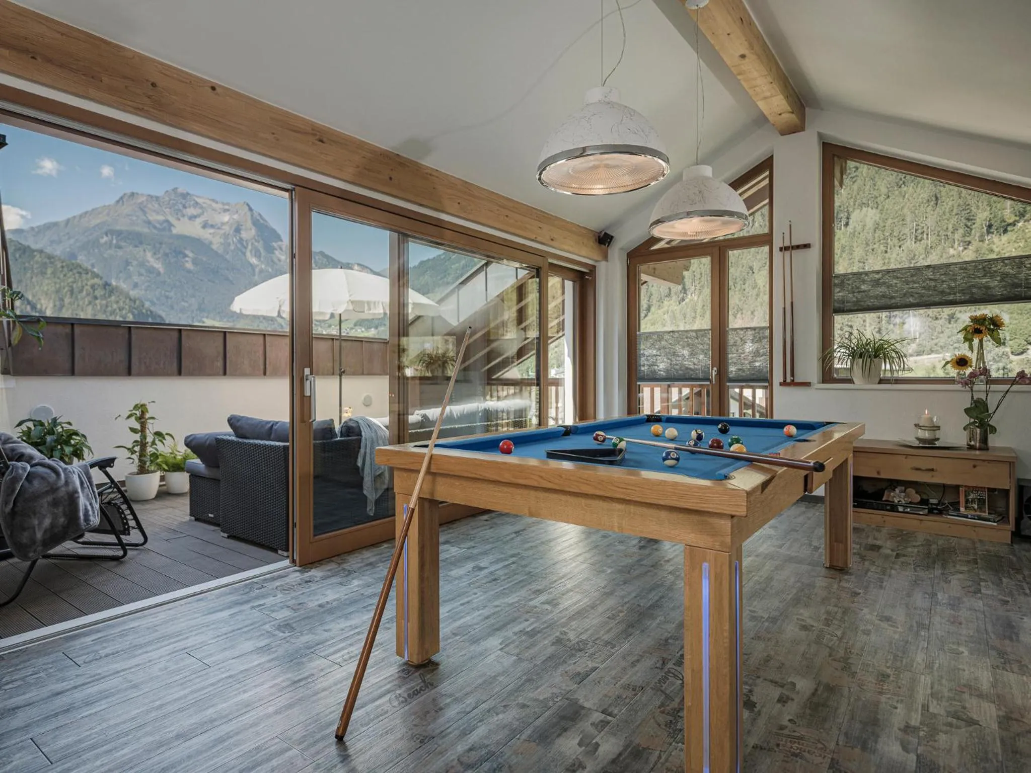 Billiard in Apart Central – Premium Mountain&Garden