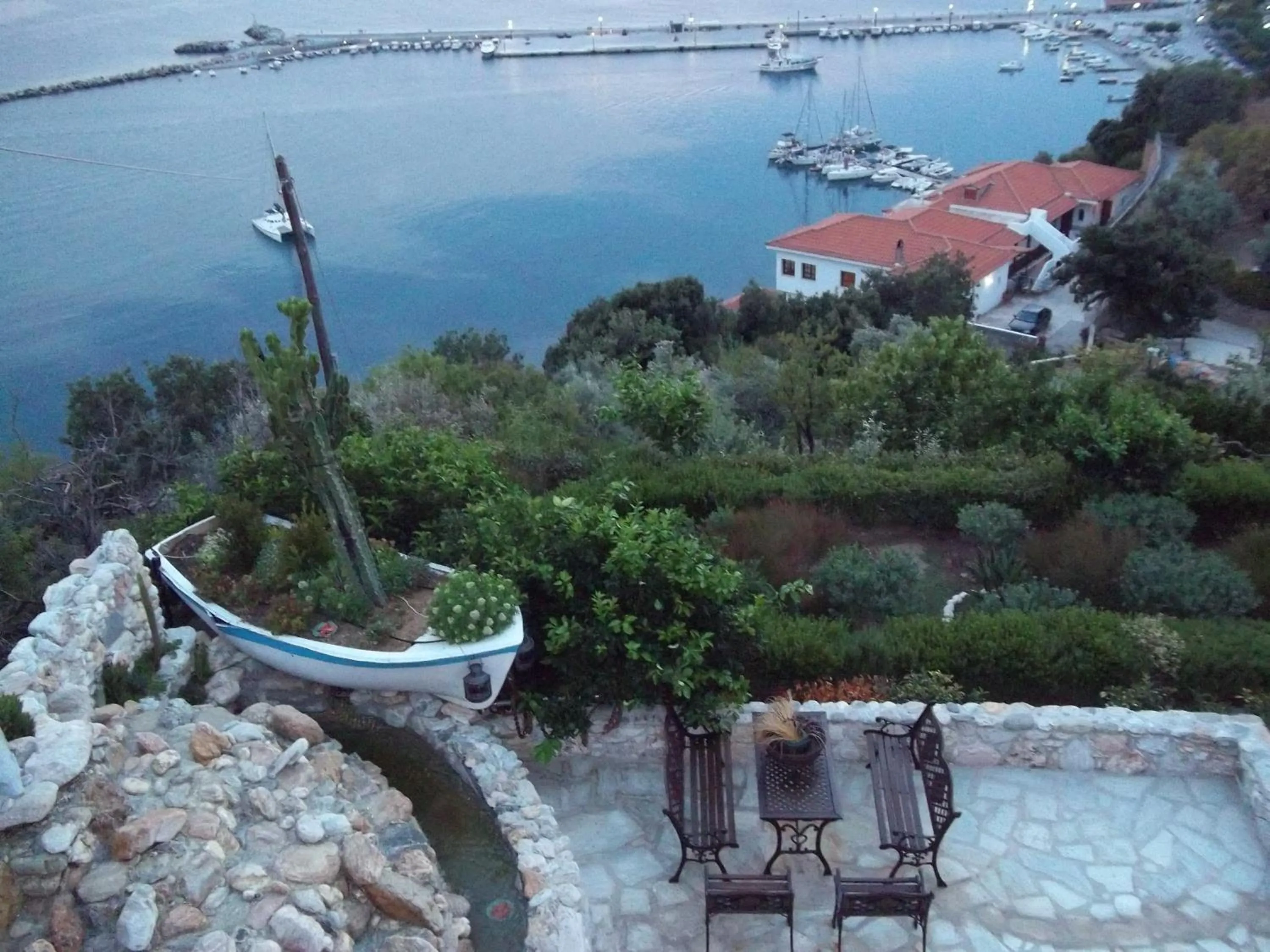 Garden in Aegean Wave - Faros