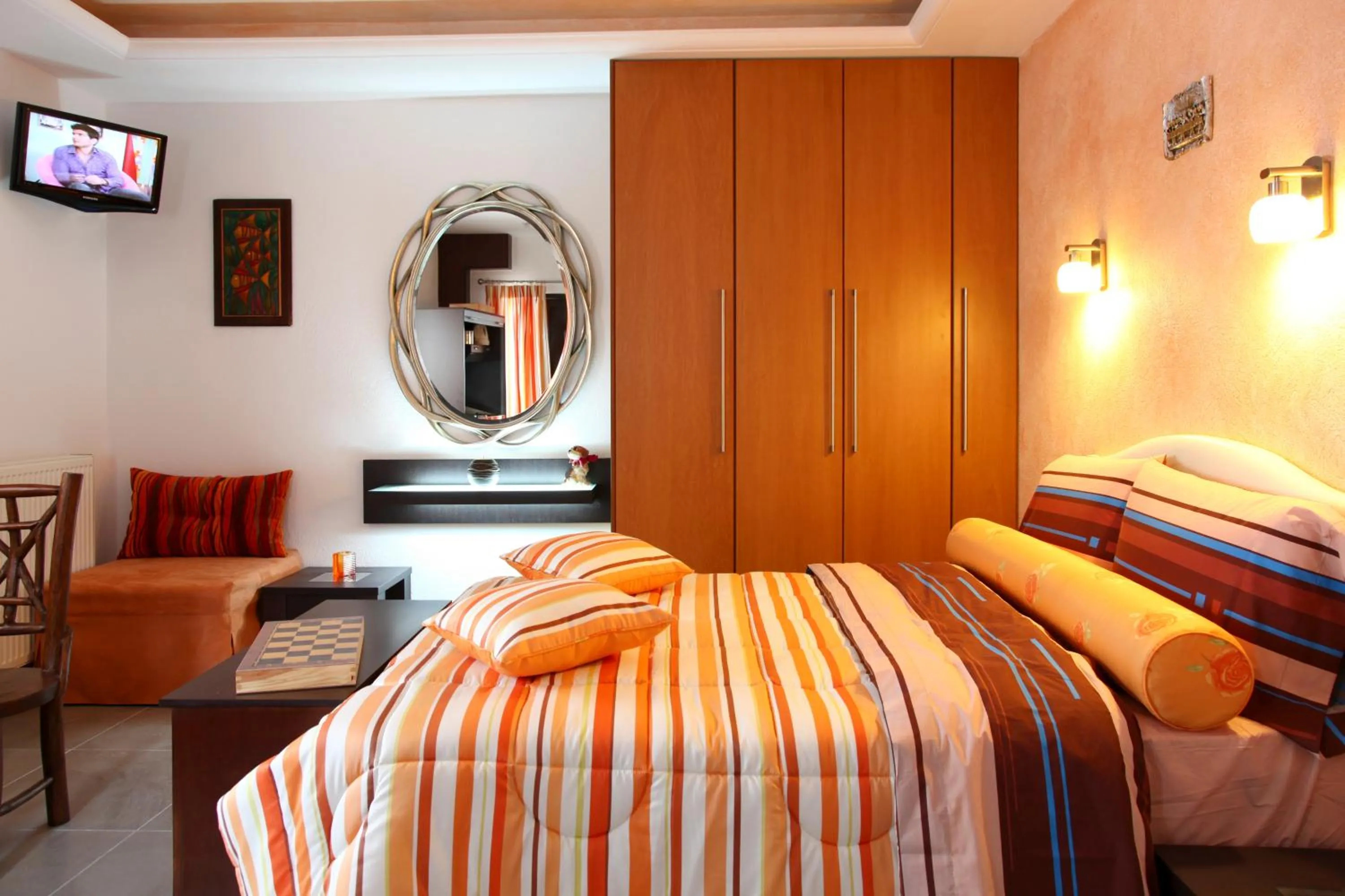 Photo of the whole room, Bed in Aegean Wave - Faros