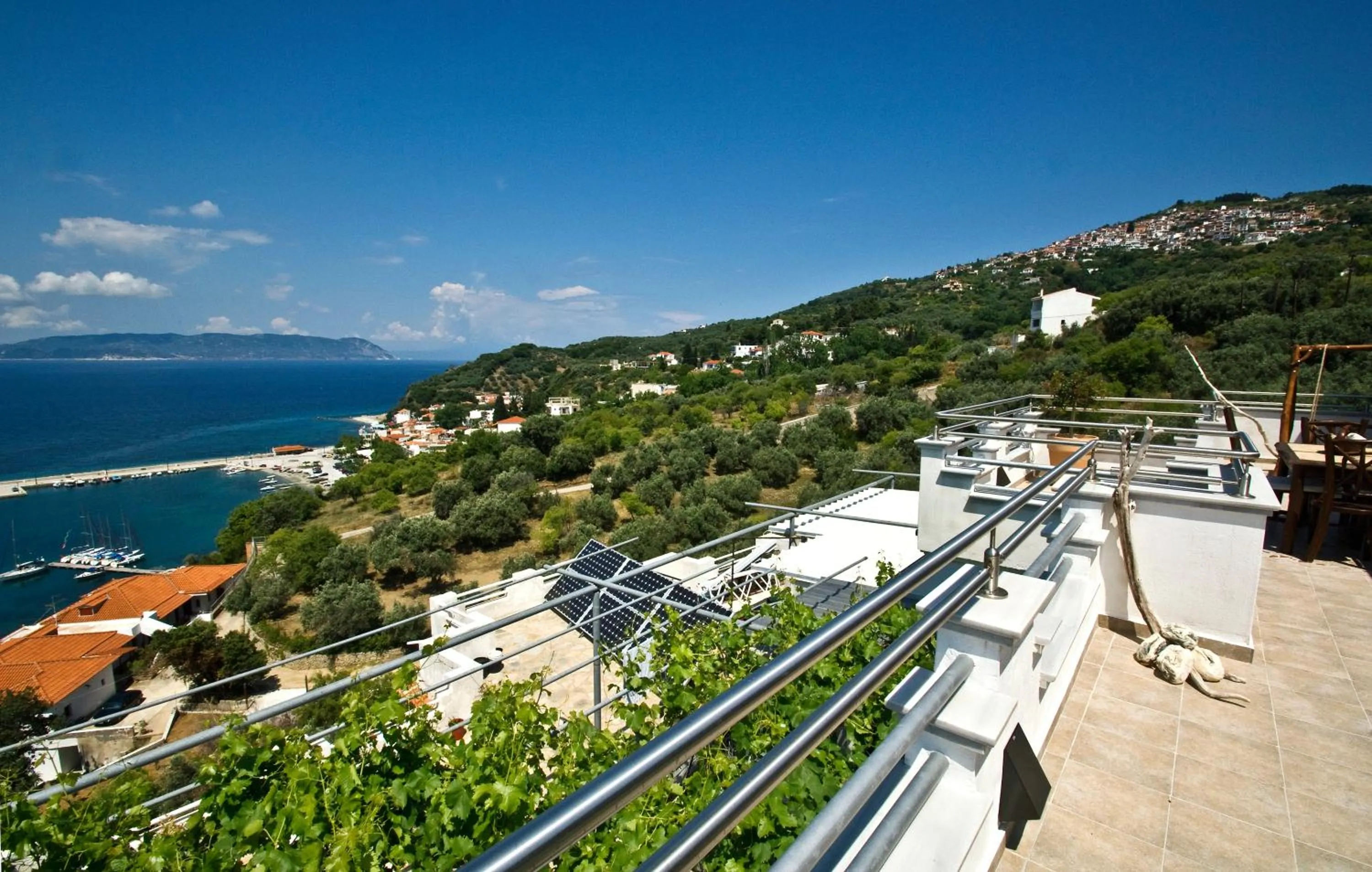 On site in Aegean Wave - Faros